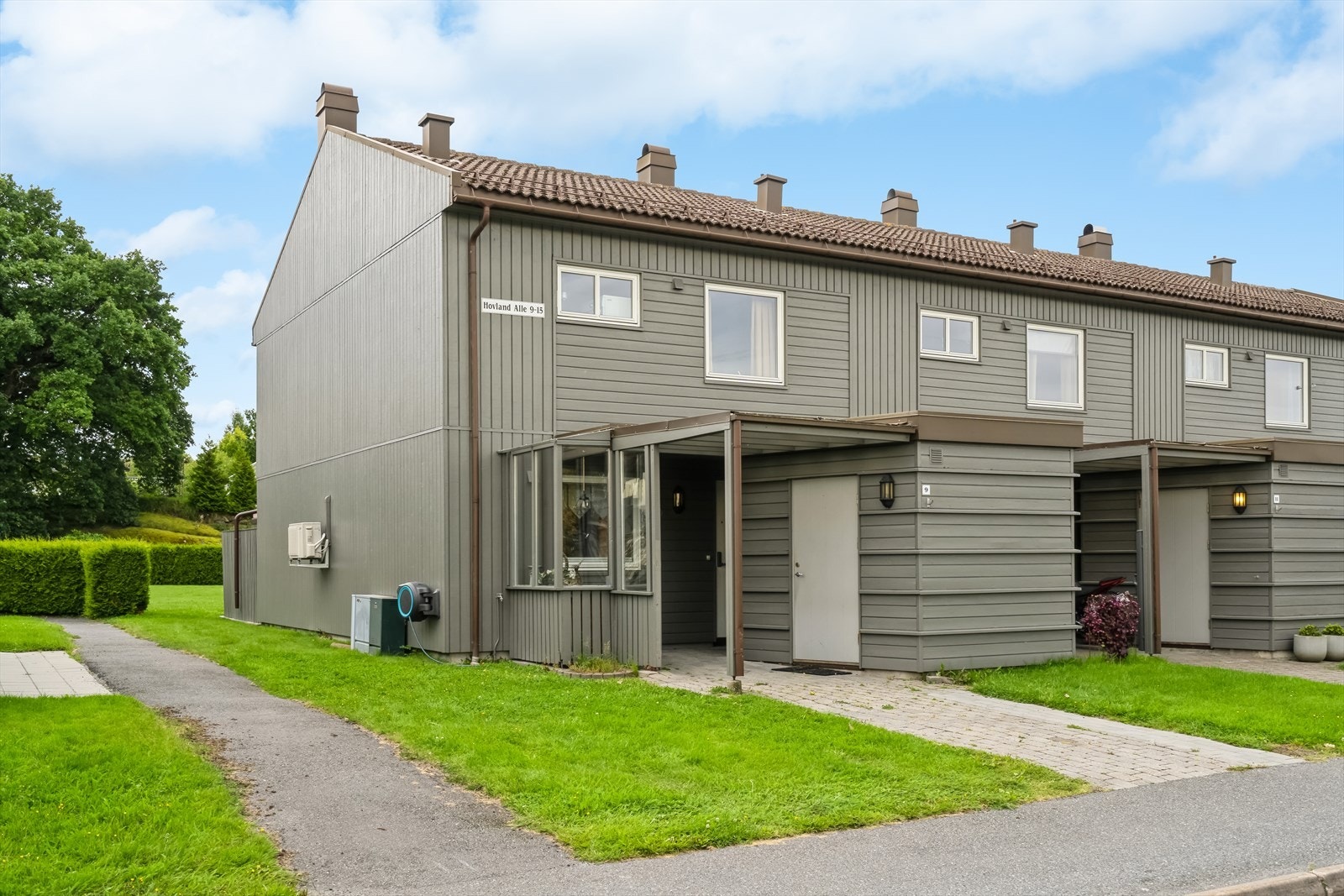 Rekkehuset ligger fint til
på enden Galleribilde