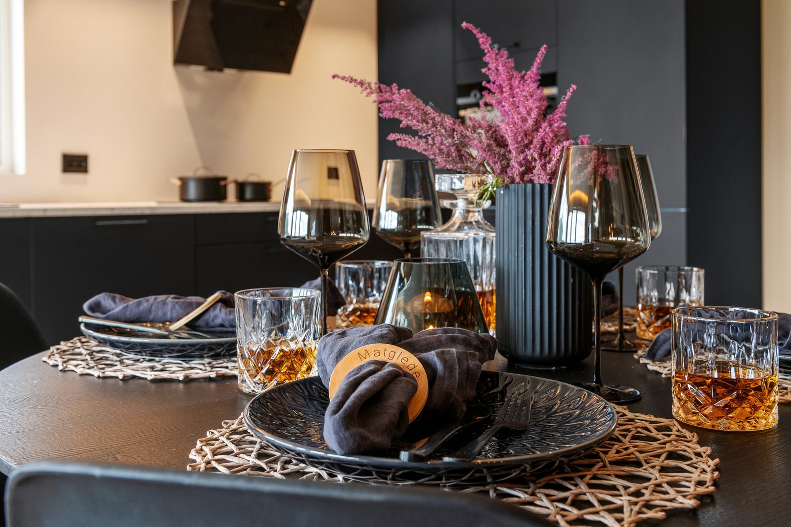 Detaljefoto fra spisestuen Galleribilde