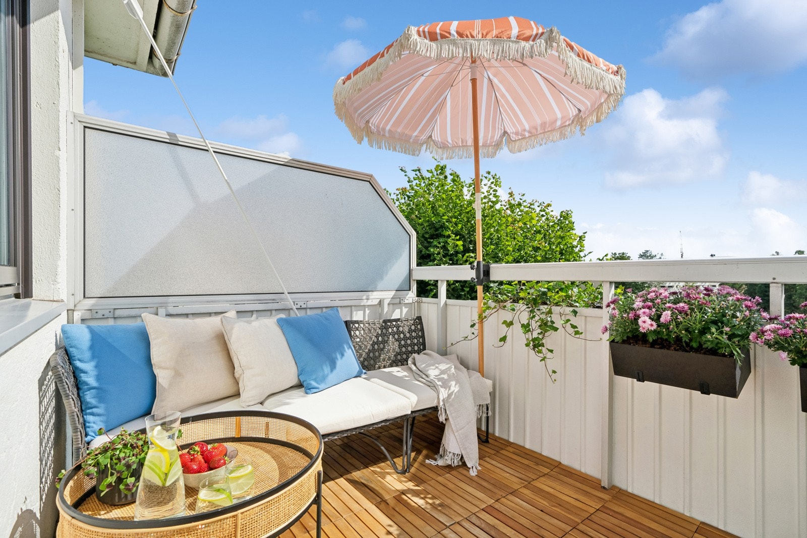 Solrik balkong ca 8 kvm Galleribilde