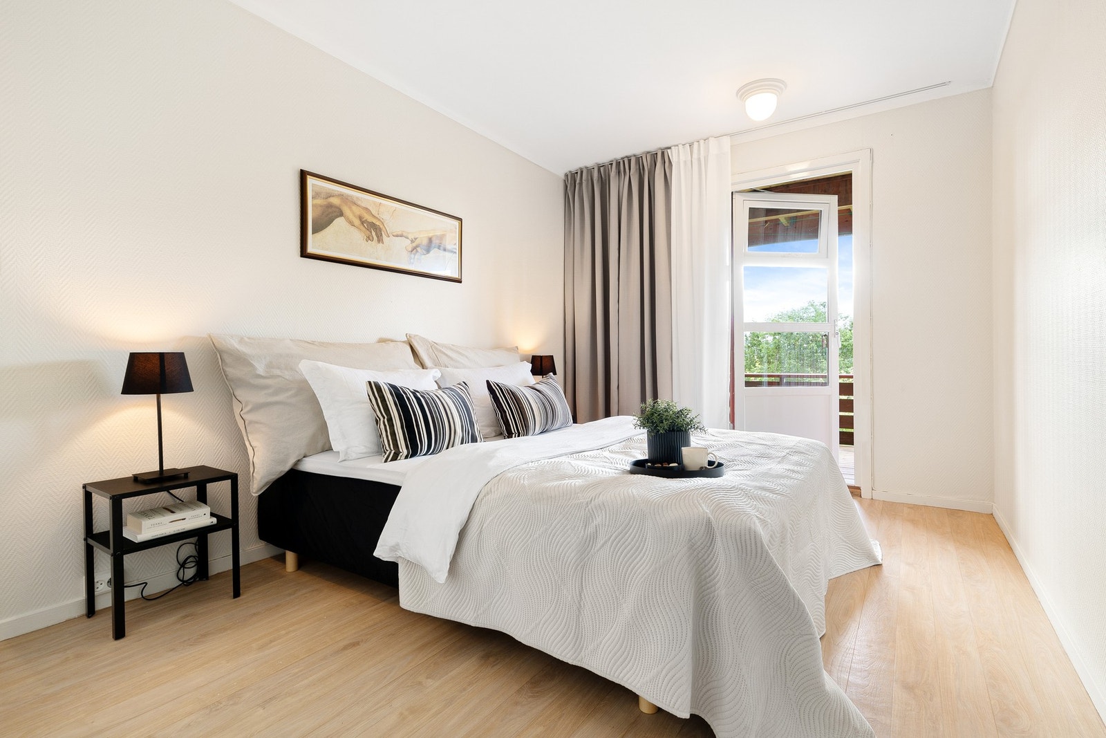 Romslig soverom på 11,5 kvm. Galleribilde