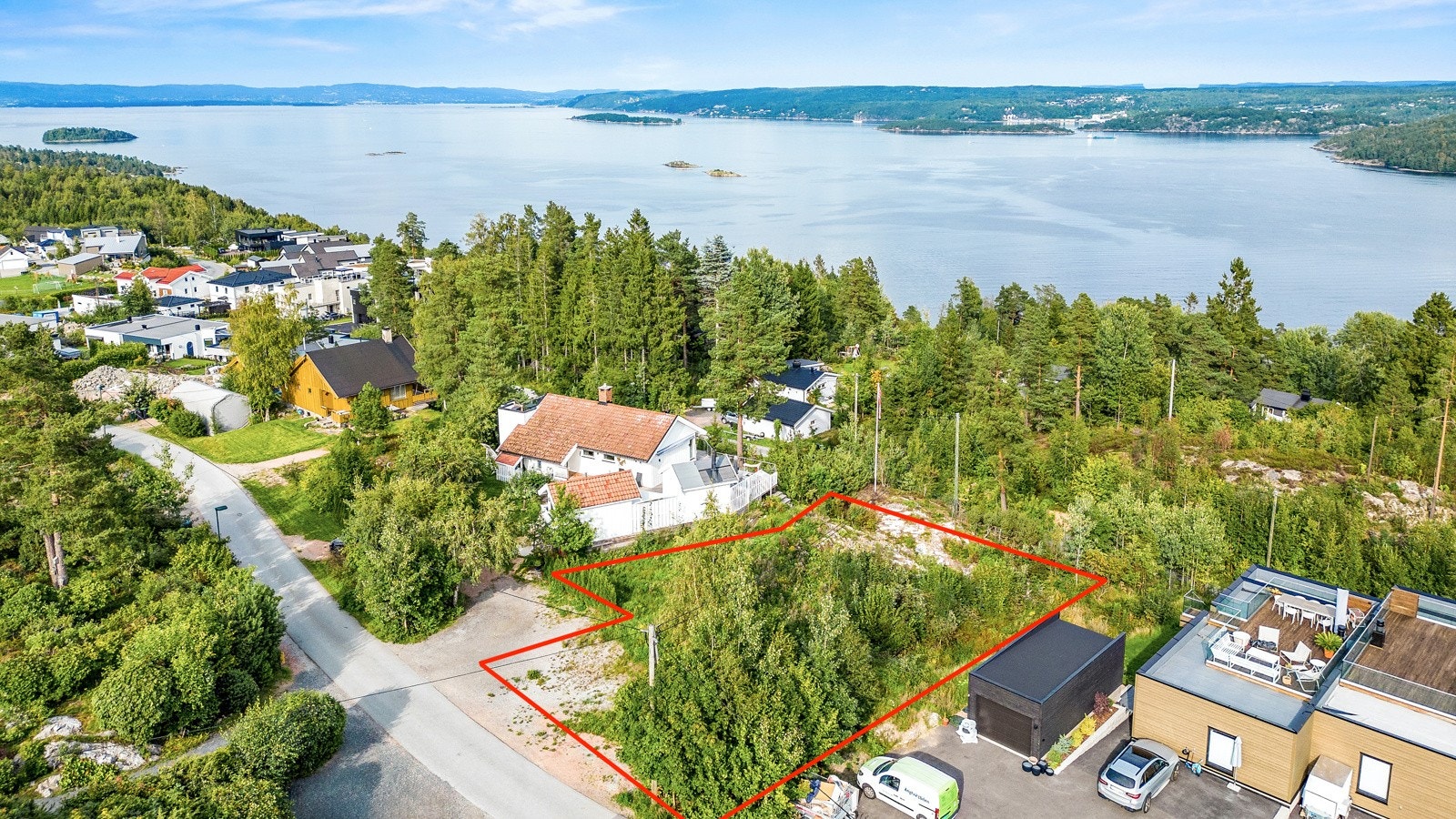 Tomten med ca. grenselinjer. Galleribilde