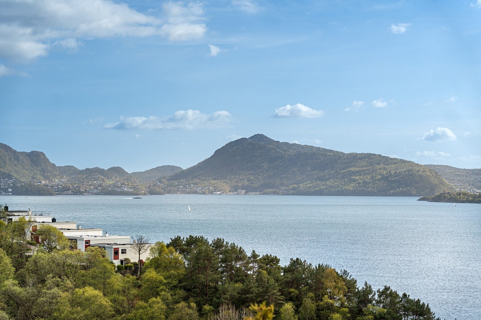 W Eiendomsmegling Bergen. Galleribilde