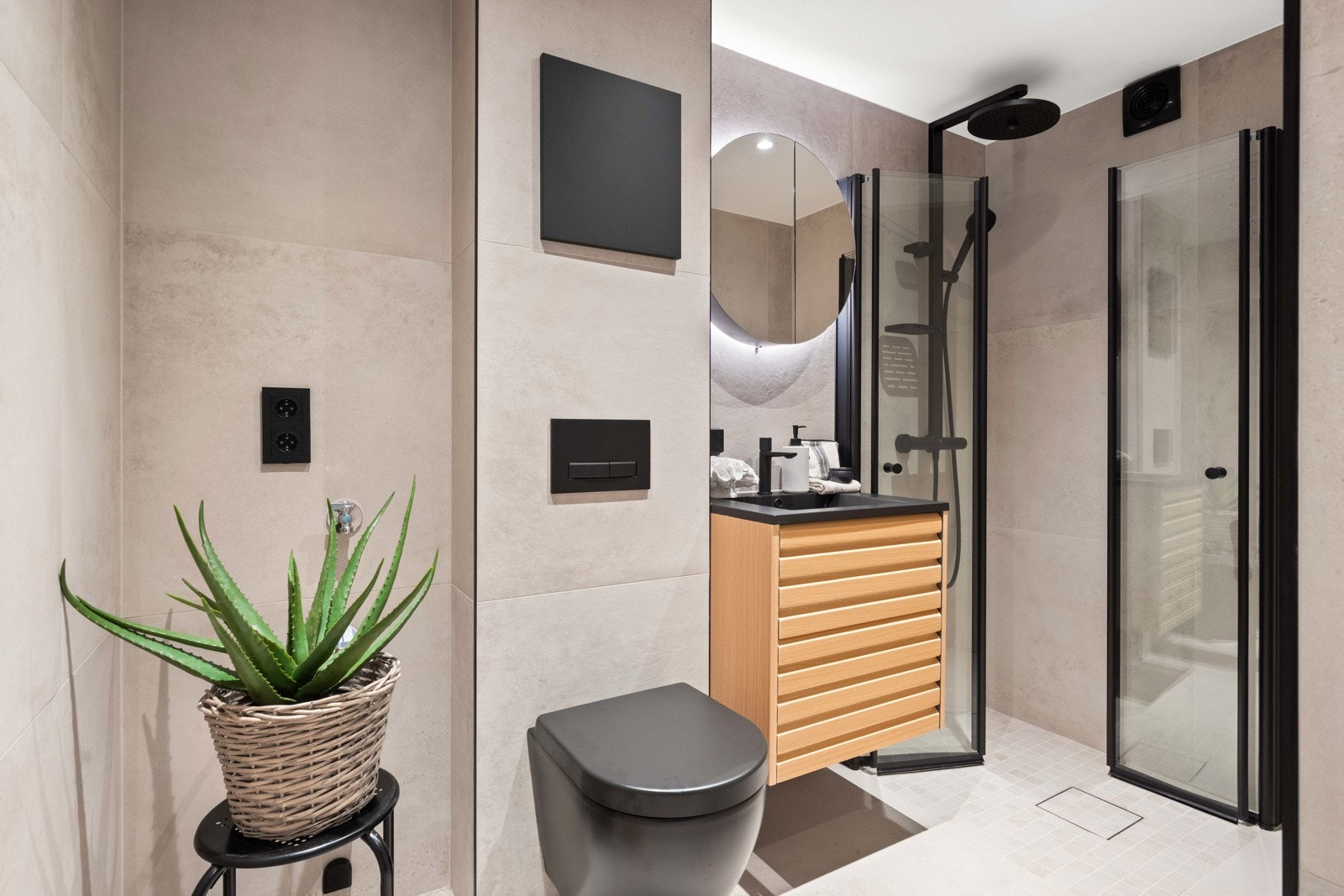 Det er opplegg for vaskemaskin på badet Galleribilde