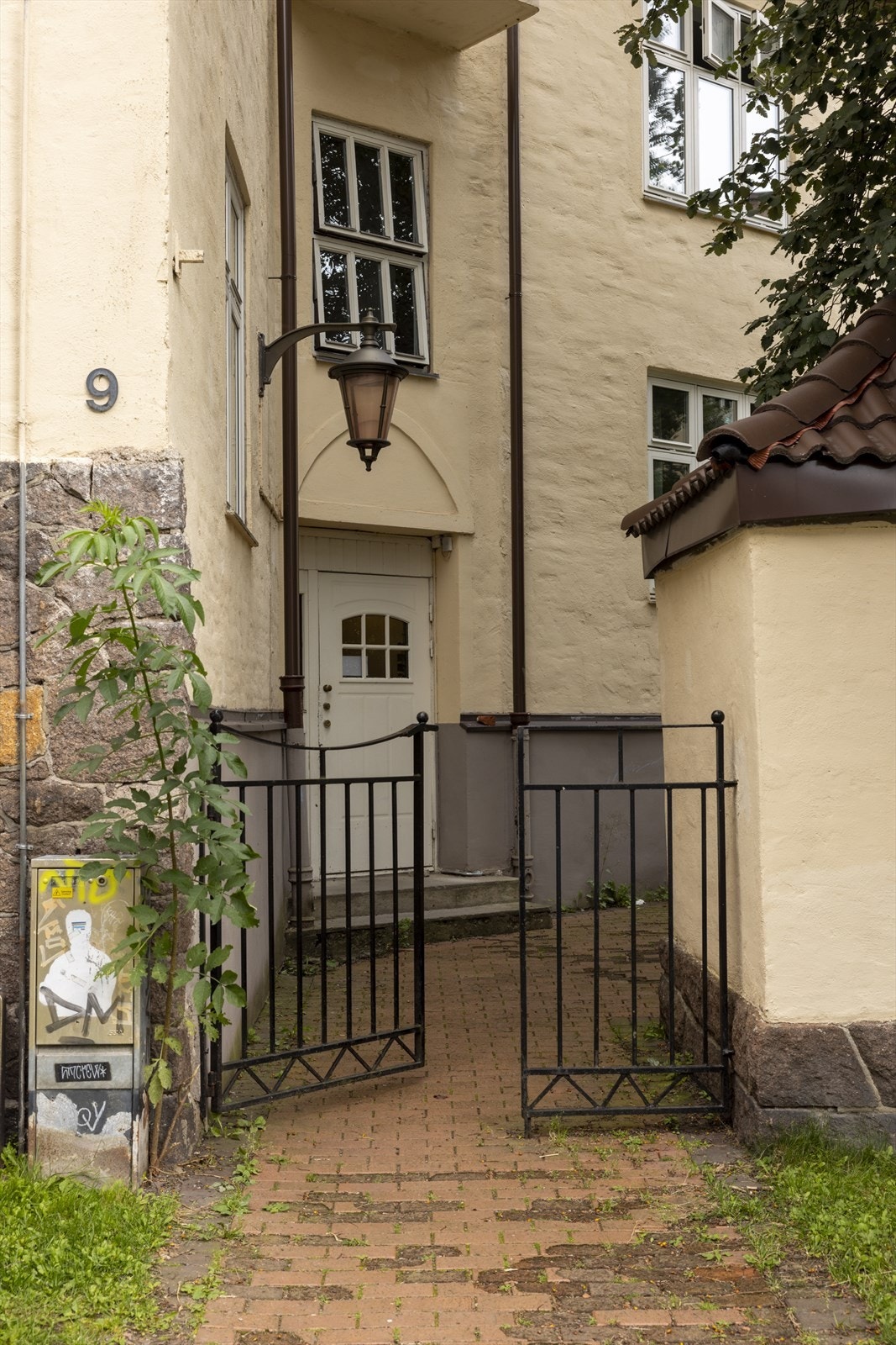 Leiligheten ligger i en vakker Torshovgård. Galleribilde