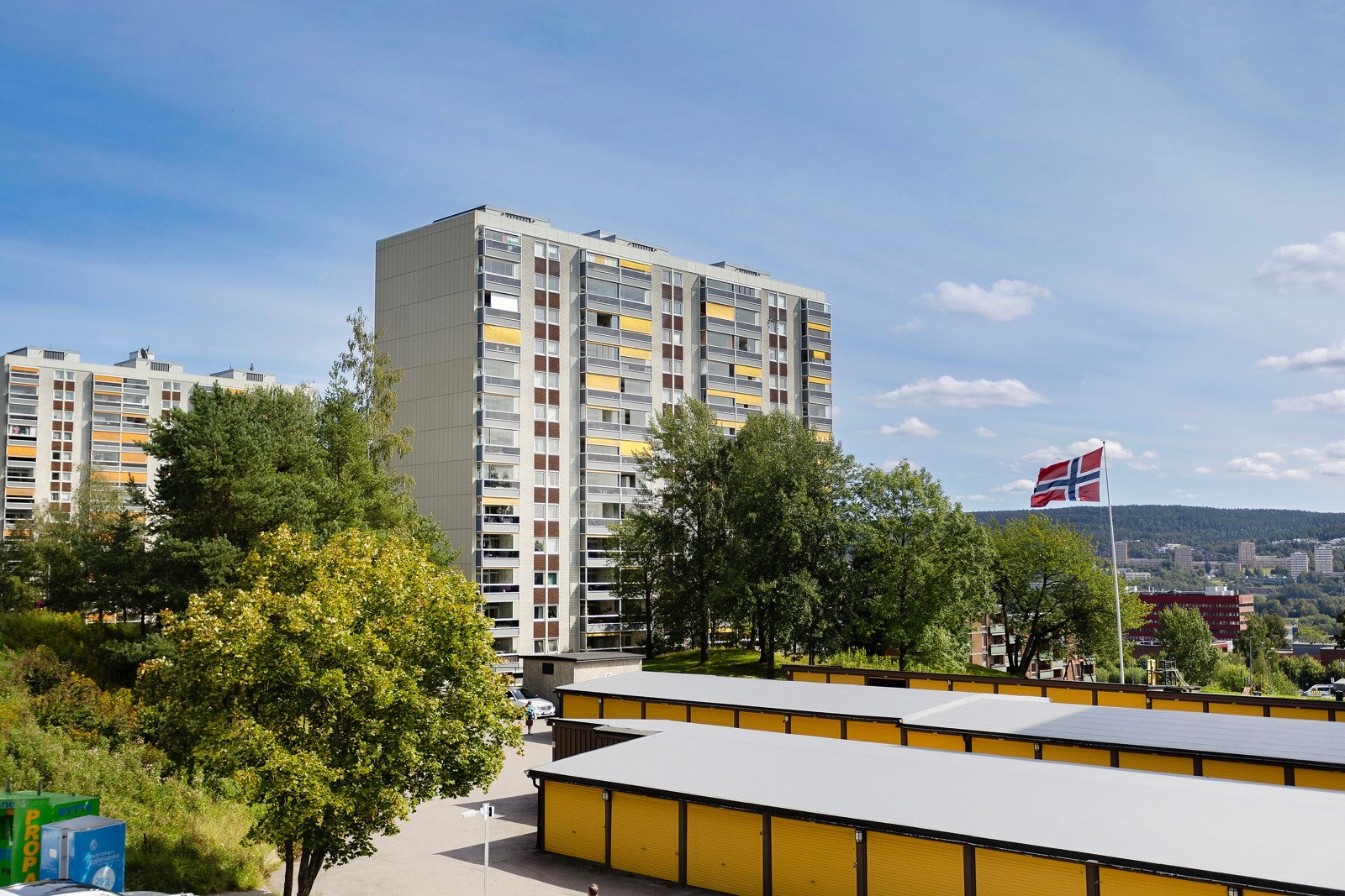 Boligen ligger i byggets 8. etasje. Galleribilde