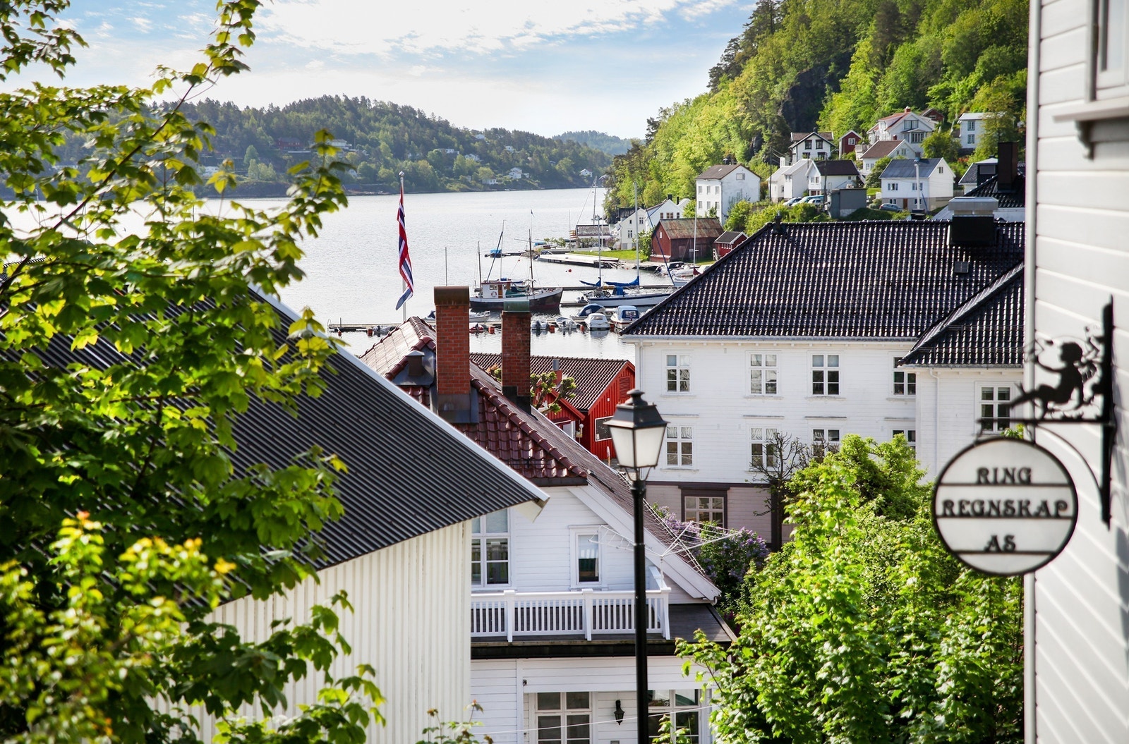 Tvedestrand by - også kalt bokbyen. Galleribilde