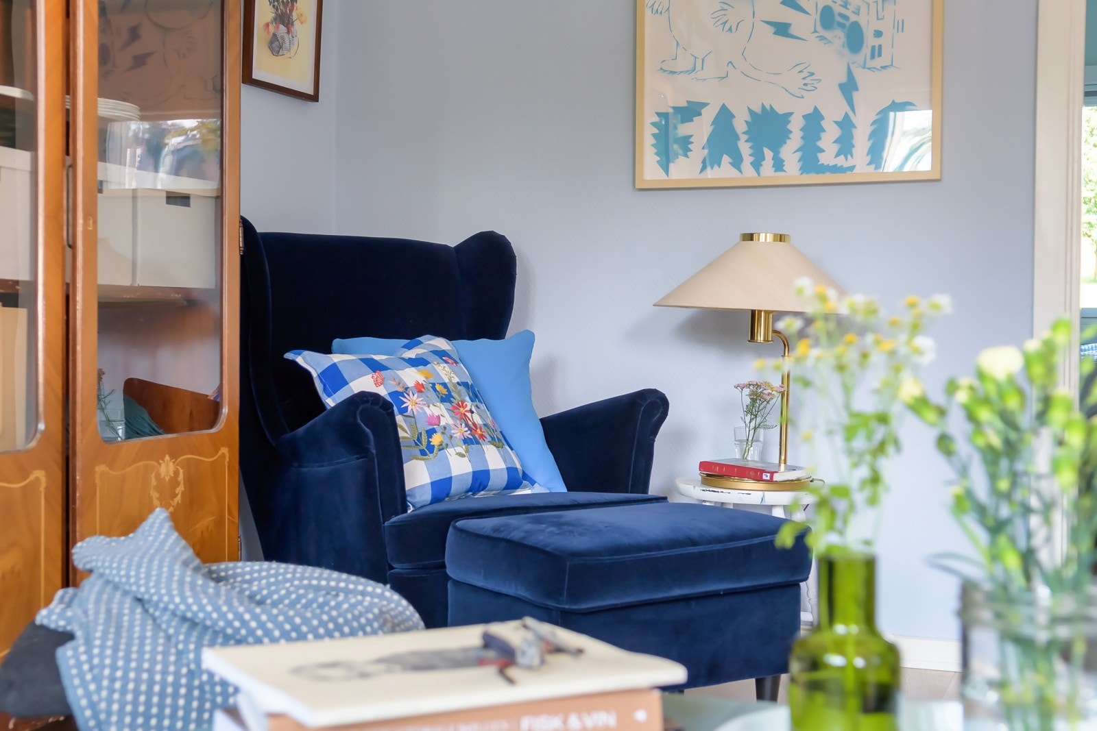 Fyring, varmtvann, internett, kabel-TV er inkludert i felleskostnadene og bidrar til å redusere de månedlige kostnadene. Galleribilde