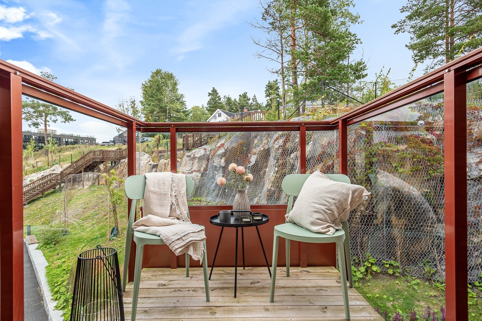 I tillegg er det utgang til en nordvendt balkong på 2 m². Galleribilde