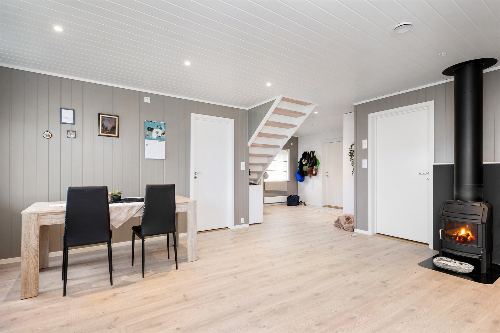 En flott vedovn varmer godt. Galleribilde