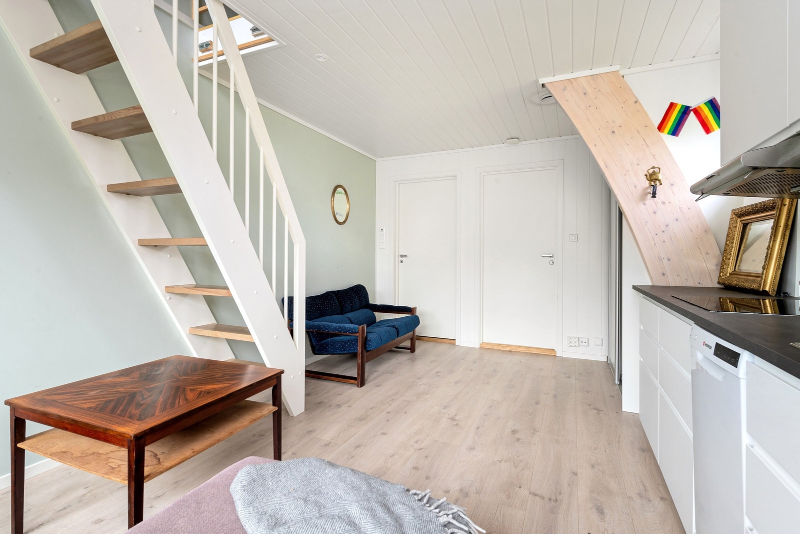 Kjøkken/stue i hybel. Galleribilde