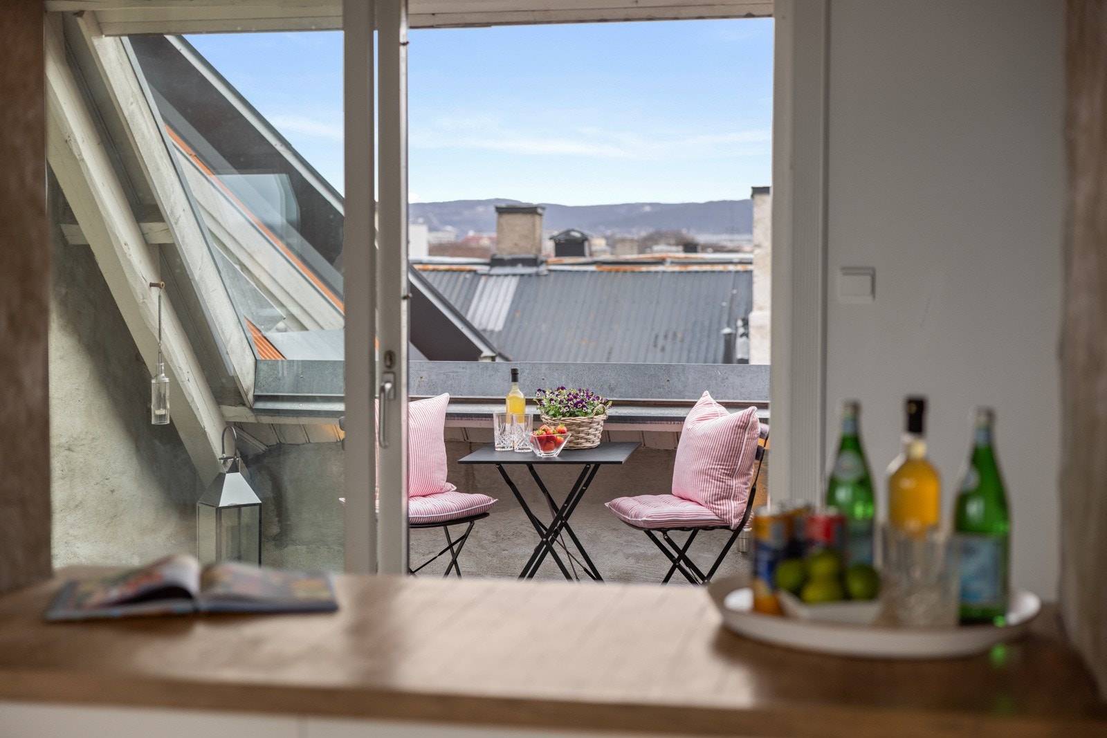 - Kjøkken mot den private takterrassen - Galleribilde