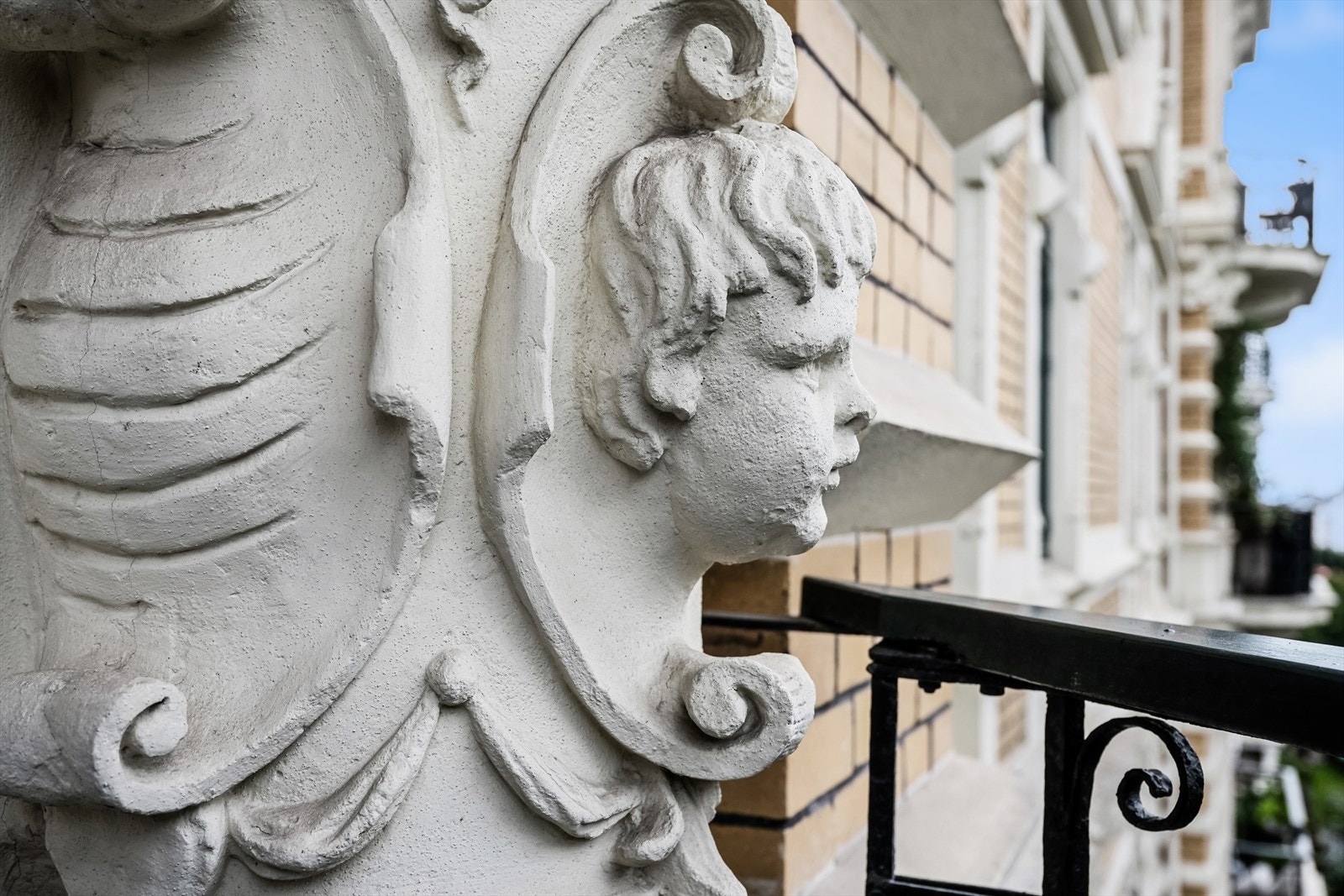 Klassisk bygård oppført i 1987. Galleribilde