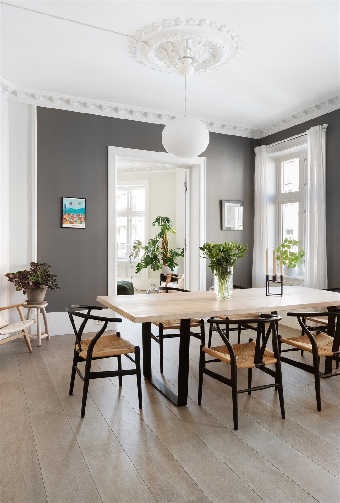 Lekre oppholdsrom med "stue på stue". Galleribilde