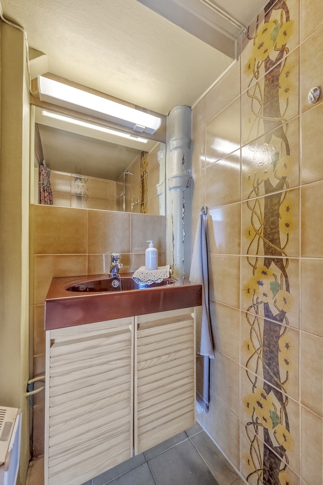 Bad med servant og dusj. Galleribilde