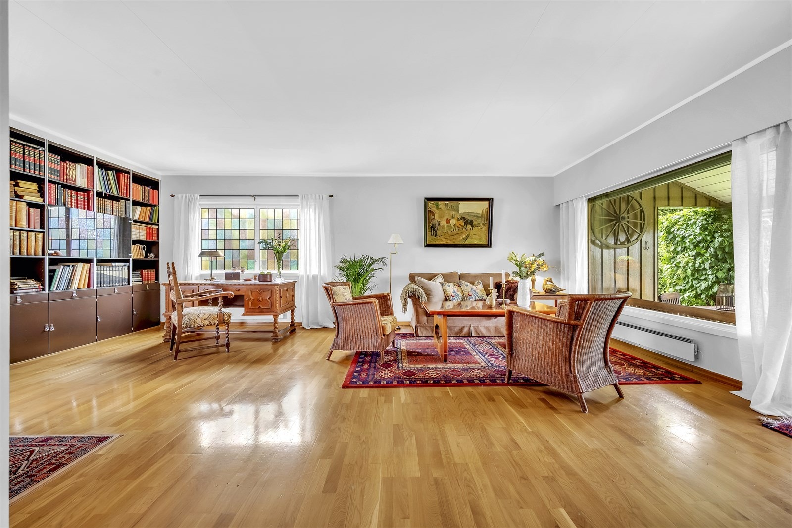 Boligen har en gjennomgående fin planløsning med gode rom. Galleribilde