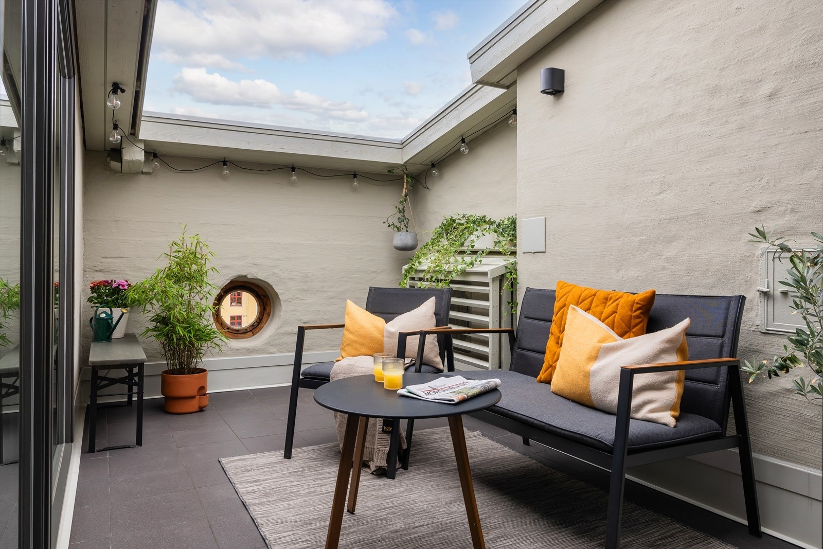 En smart loftsleilighet som går over to plan. Galleribilde