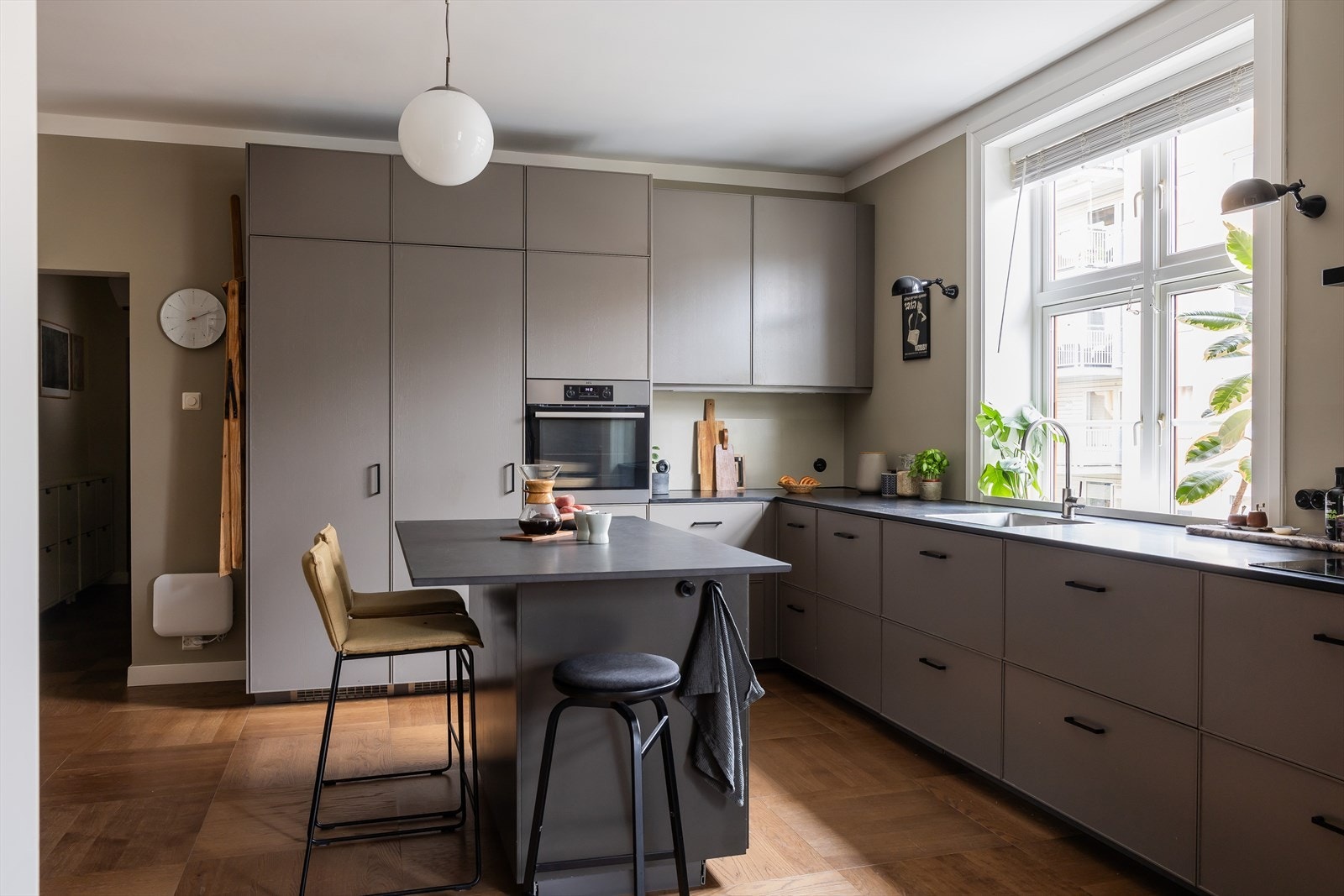 En vakker leilighet med en perfekt kombinasjon av moderne og klassisk. Galleribilde