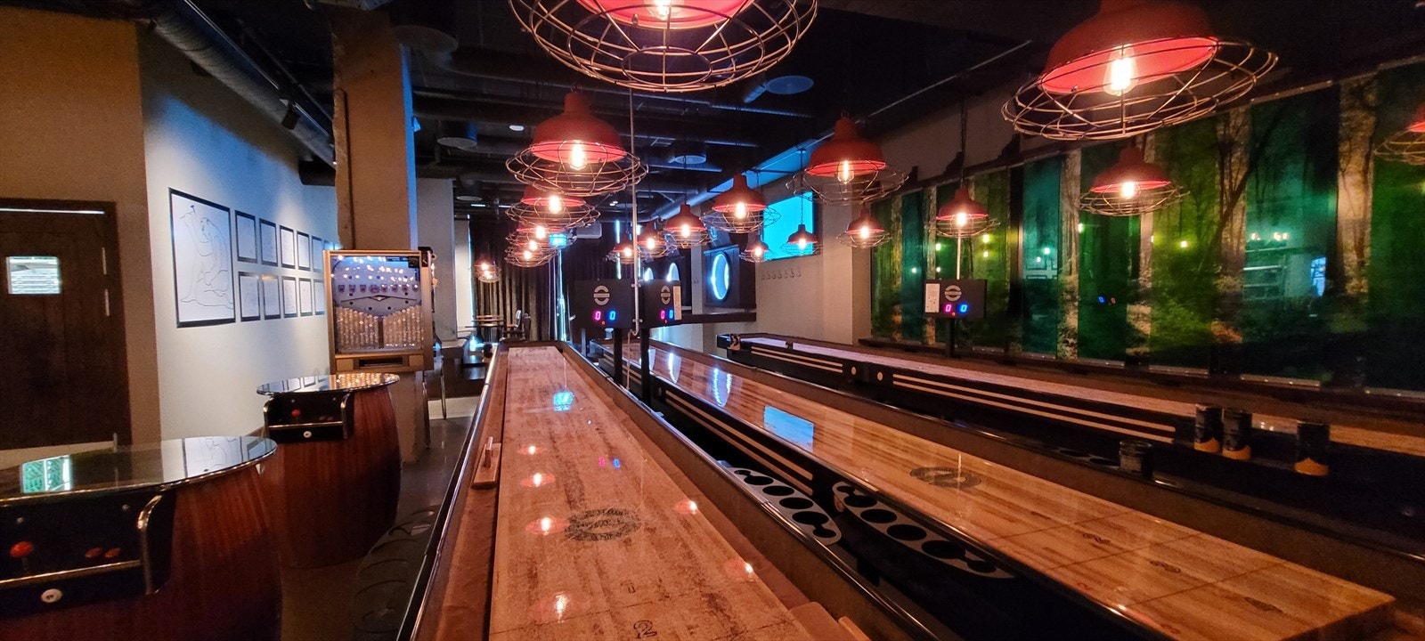 Hasle Linie Gastropub på Vinslottet tilbyr god mat og drikke, samt en rekke spill og aktiviteter. Galleribilde