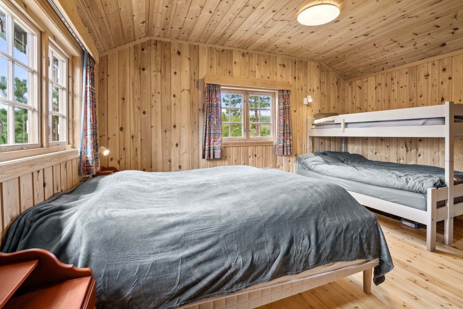 Og til en køyeseng Galleribilde