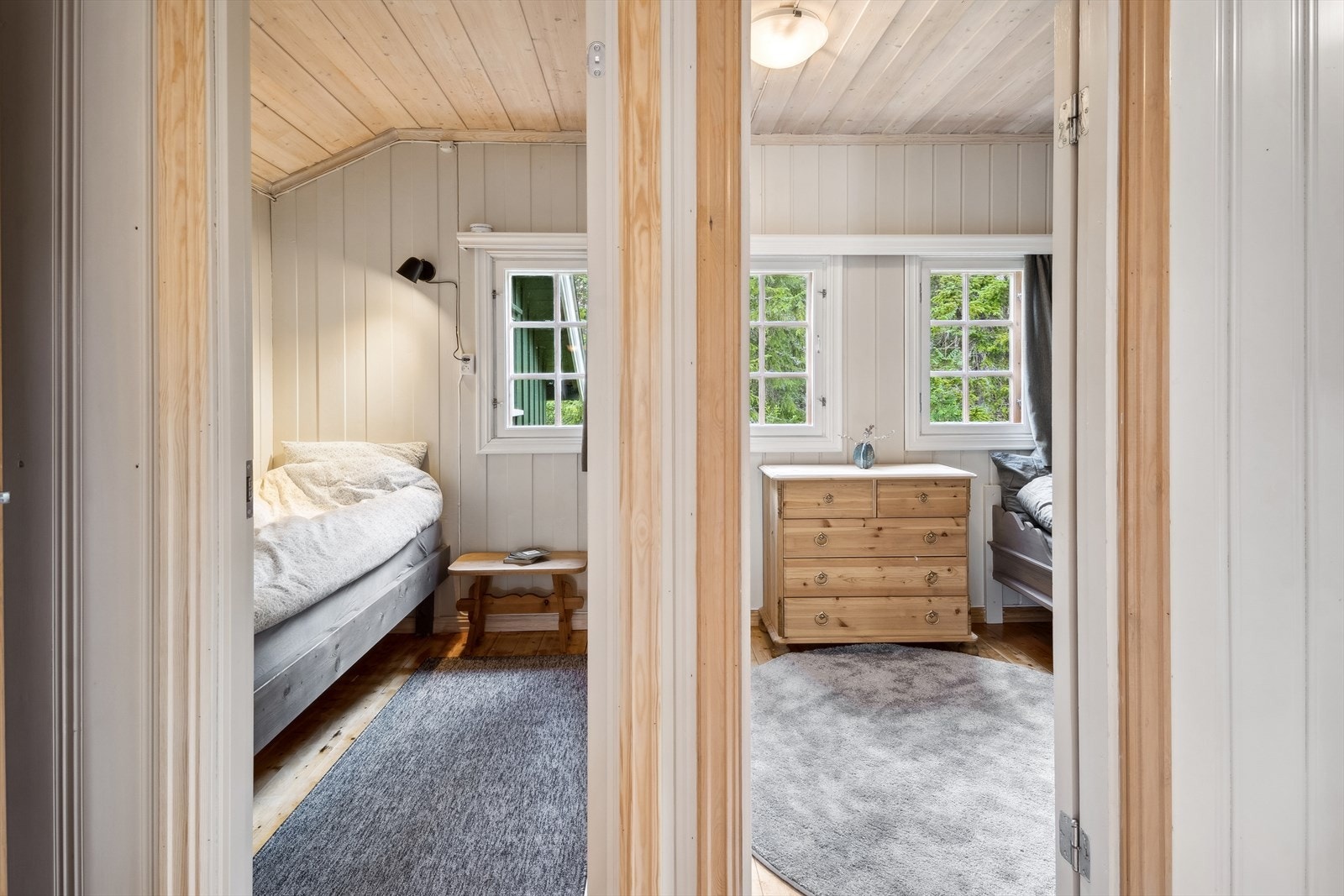 Soverom vegg i vegg Galleribilde