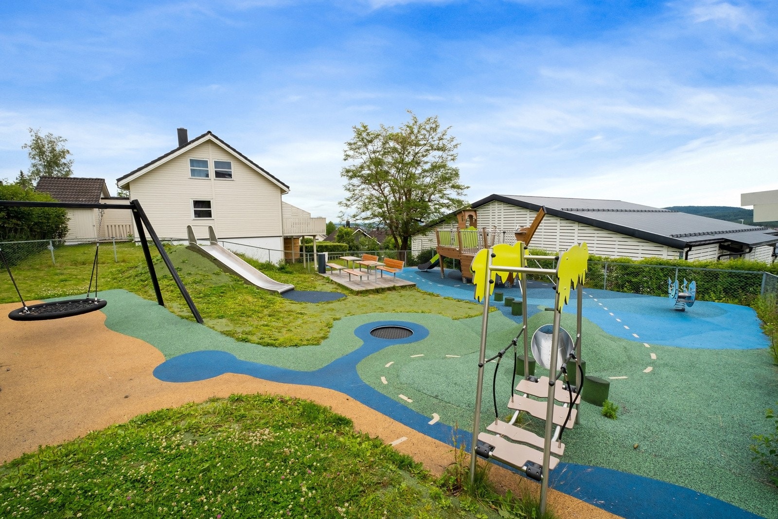 Lekeplass. Galleribilde