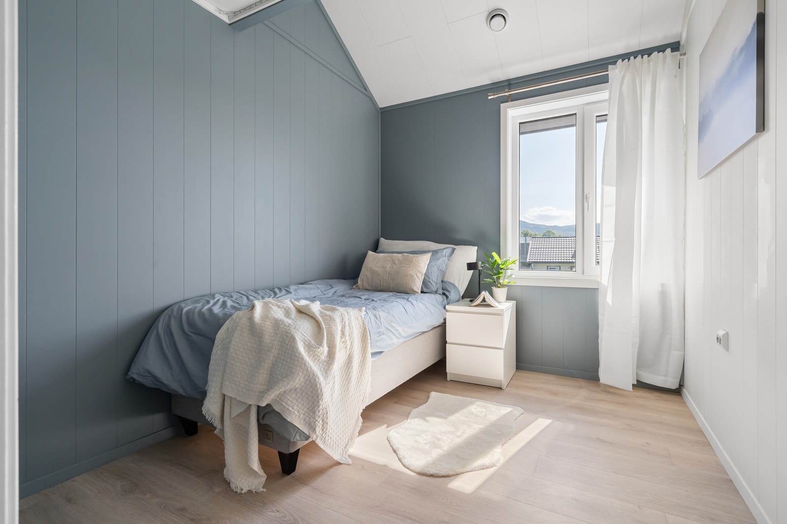 Totalt har boligen 3 soverom, som alle er i loftsetasjen. Galleribilde