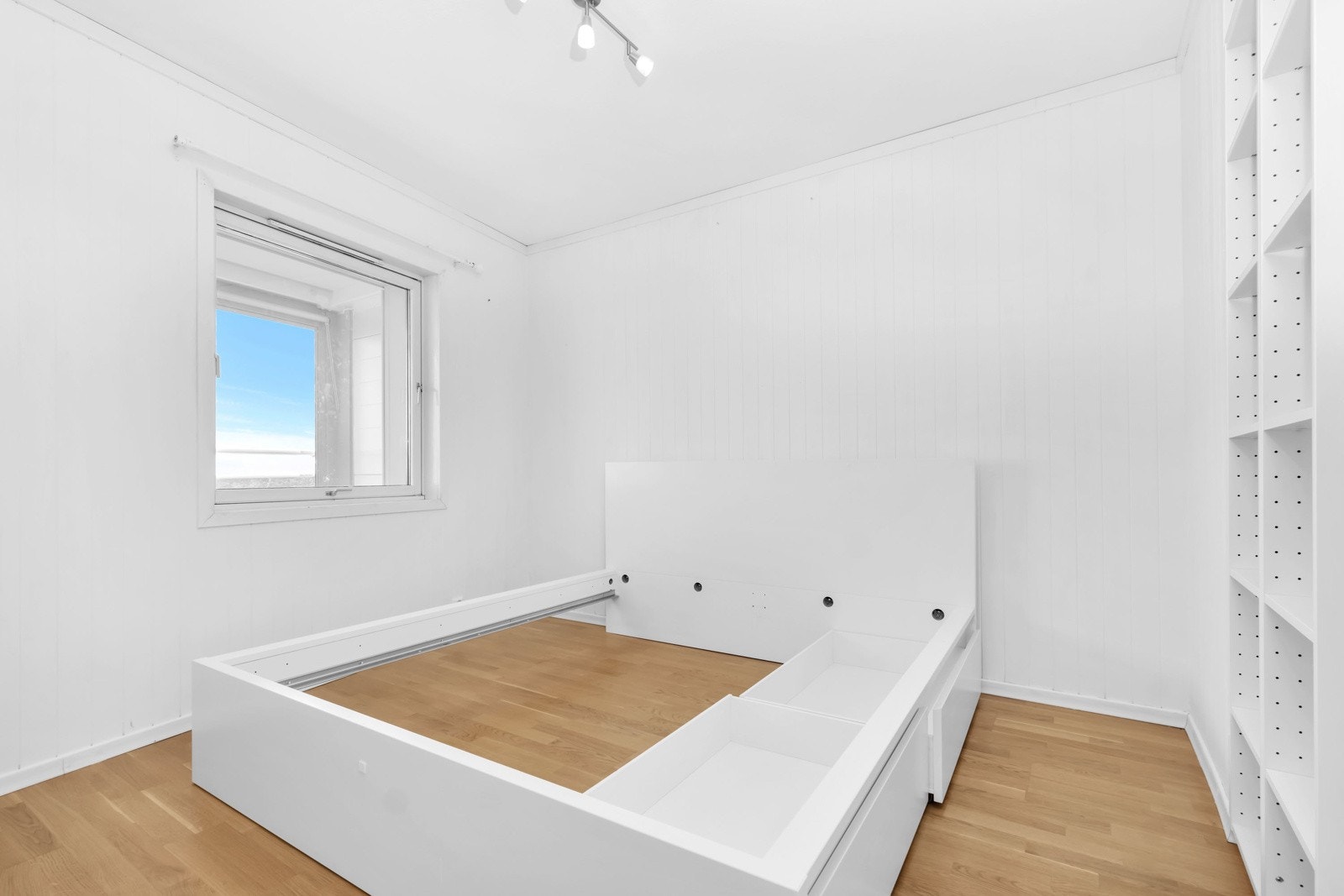 Lyst og godt soverom Galleribilde