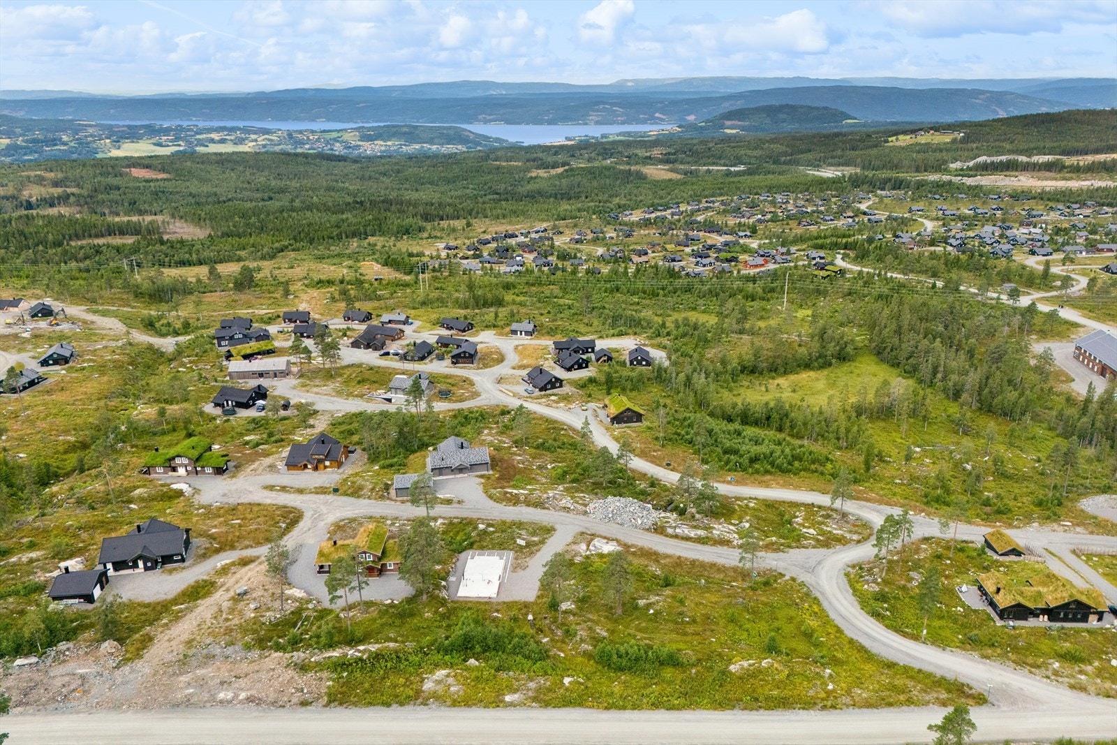 DNB Eiendom v/Katrine Sørli har gleden av å presentere denne flotte hjørnetomten på Lygna! Galleribilde