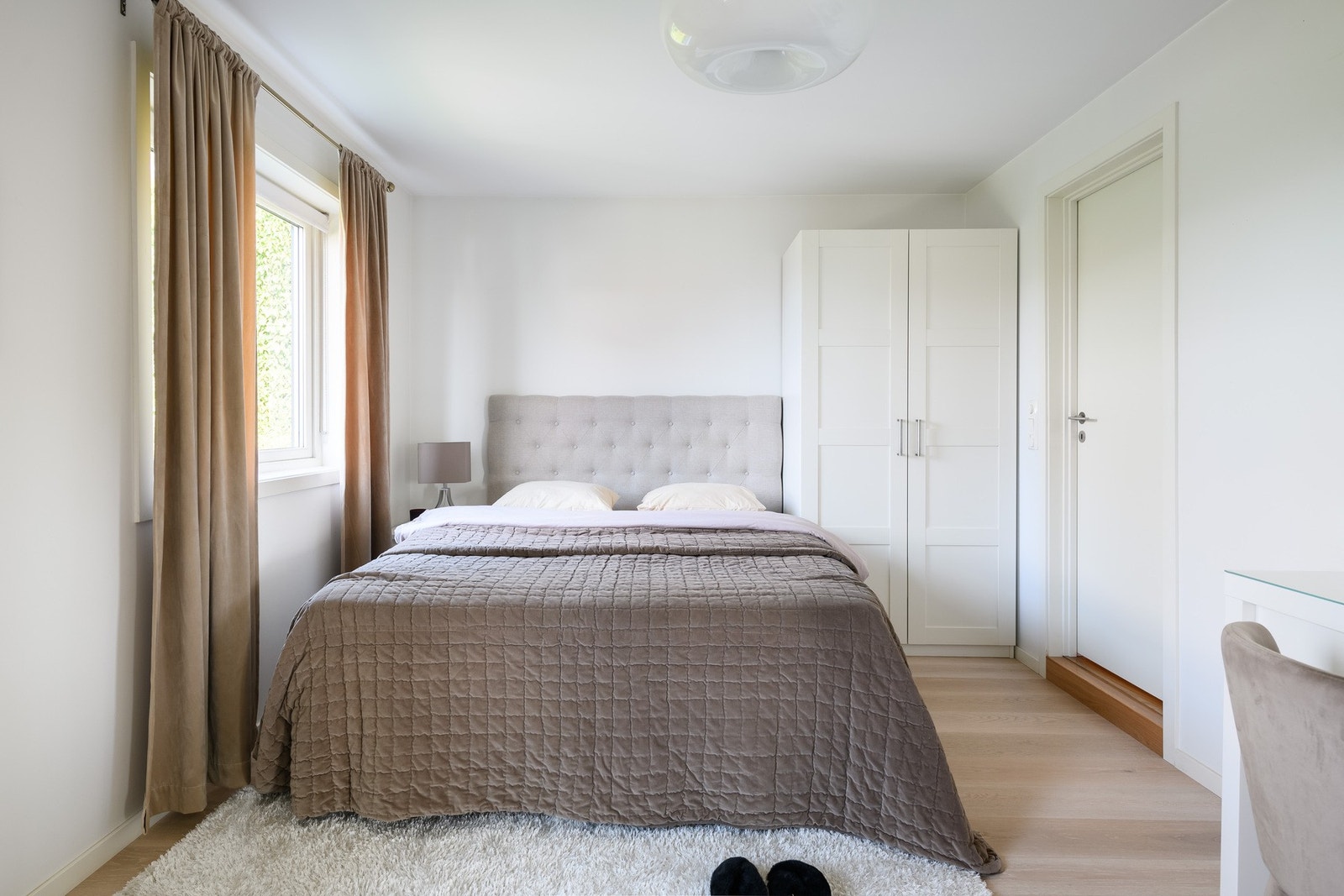 Soverom nr. 1. Galleribilde