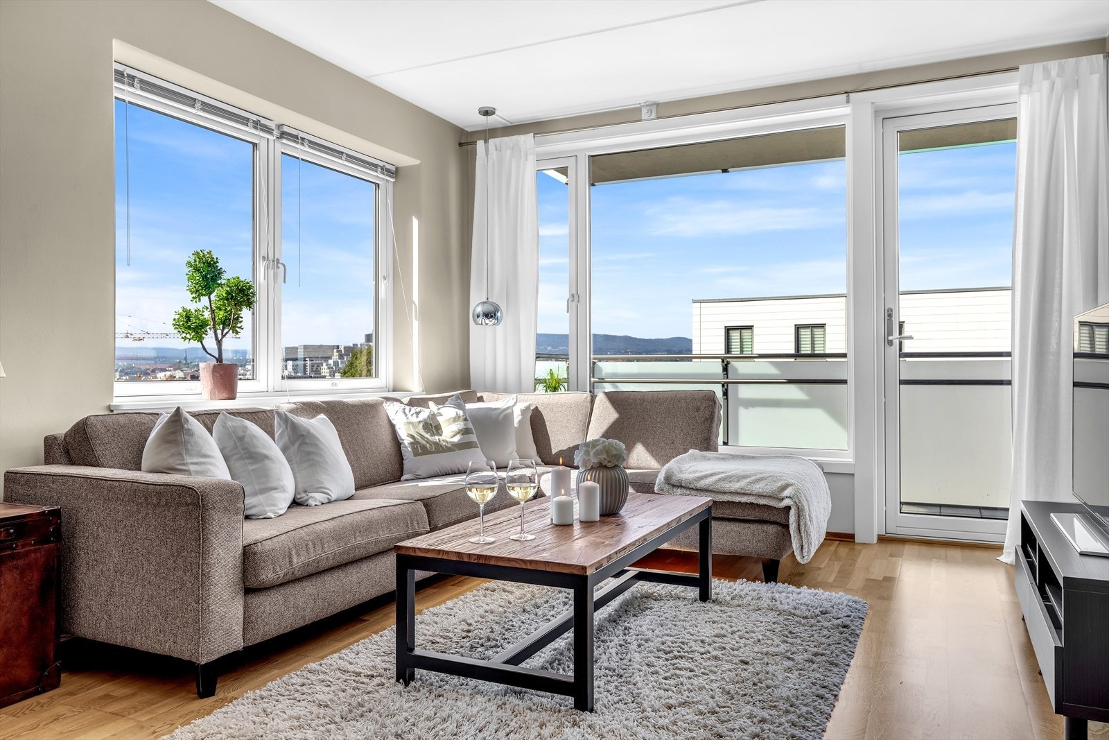 Moderne endeleilighet fra 2008 Galleribilde