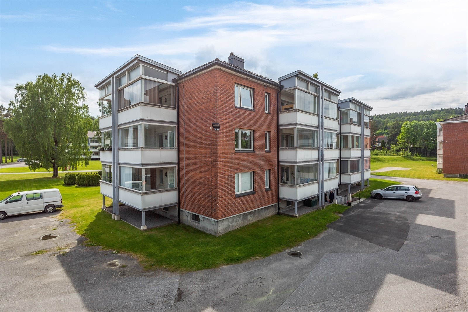 Borettslaget ligger sentralt til på Moflata ved de flotte anleggene ved Skien Fritidspark. Galleribilde
