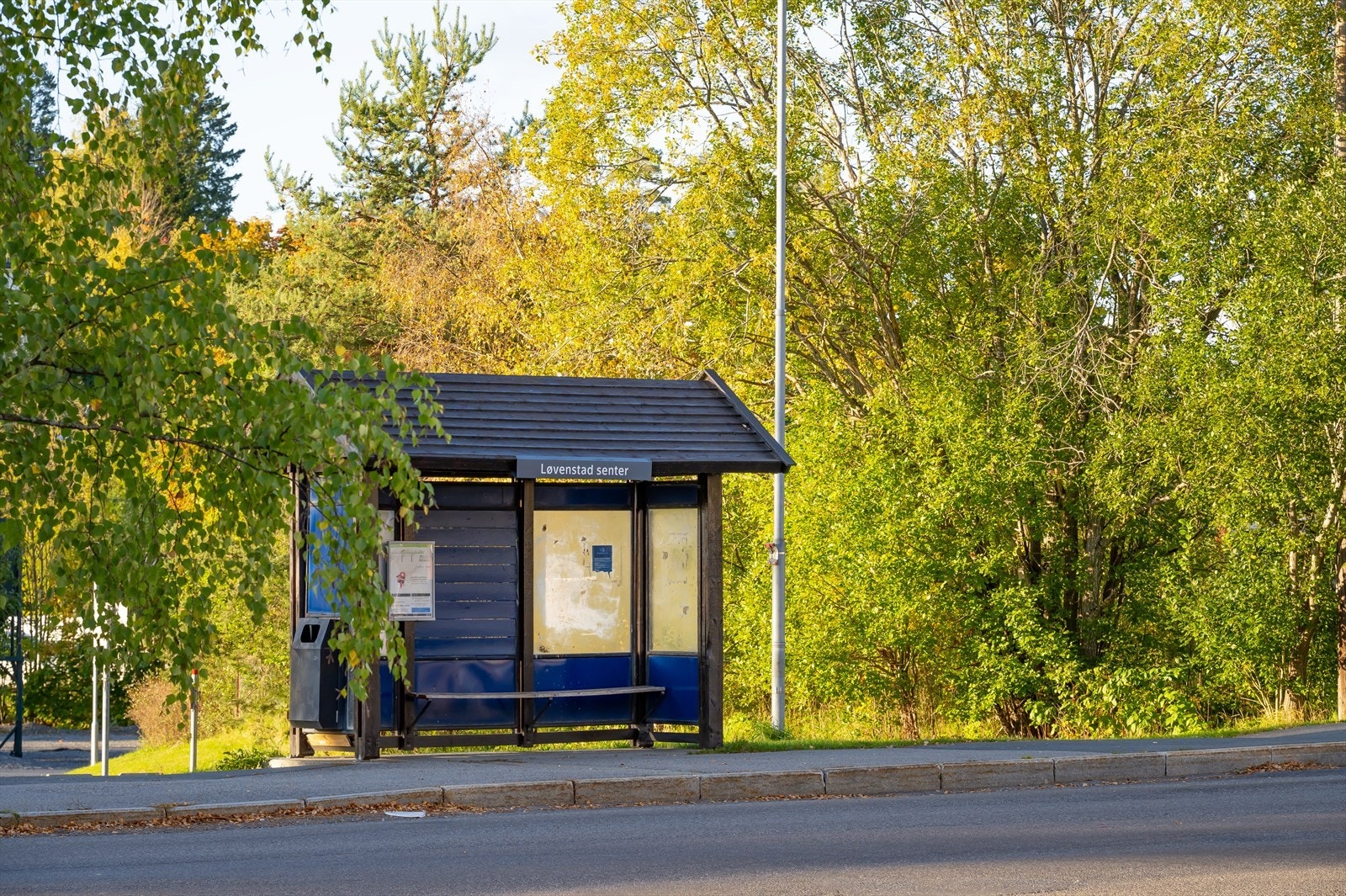 Nærmeste bussholdeplass, Torgenholtet, ligger bare omtrent 2 minutters gangavstand fra leiligheten, med busslinje 300 som går seks ganger i timen til både Oslo og Lillestrøm Galleribilde