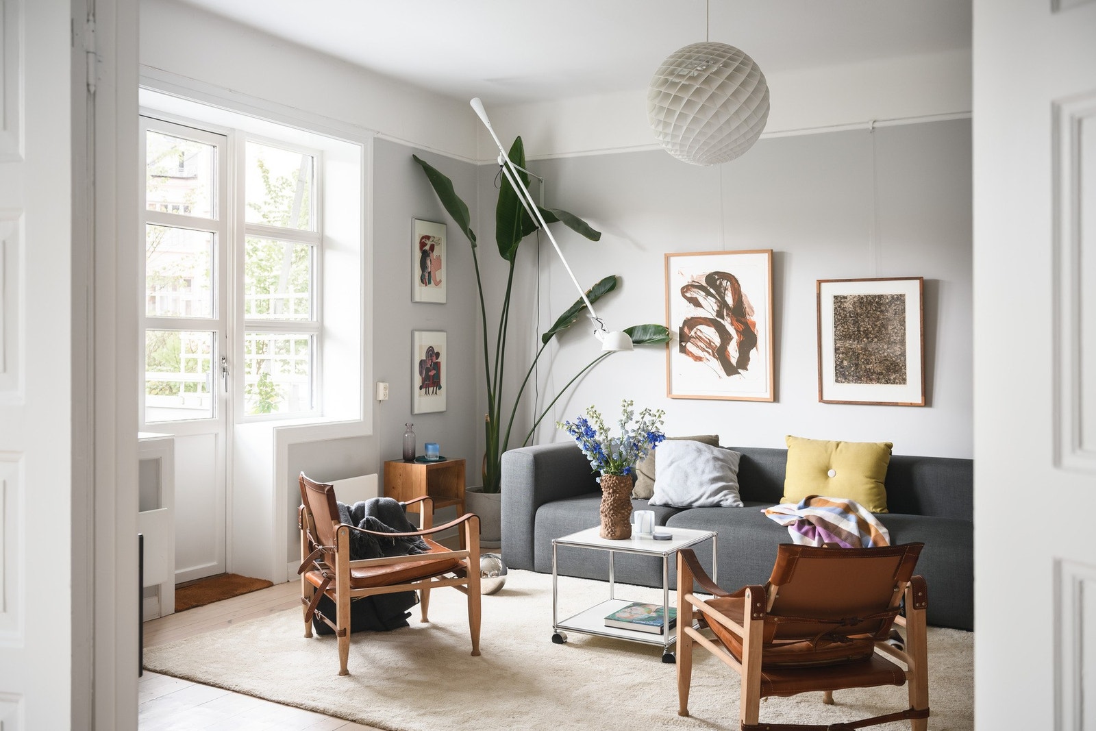 Nydelig 3(4)-roms leilighet med gjennomgående planløsning og dekorativ innredning. Galleribilde