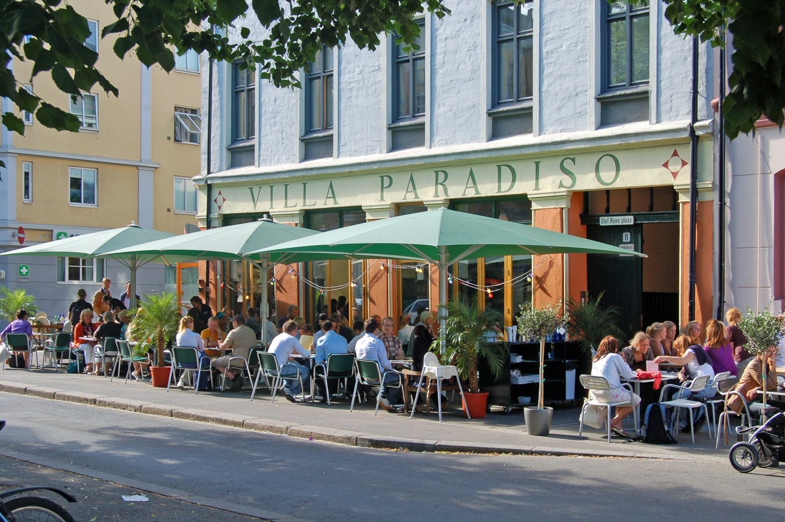 Det bugner av hyggelig service- og serveringssteder i området. Galleribilde