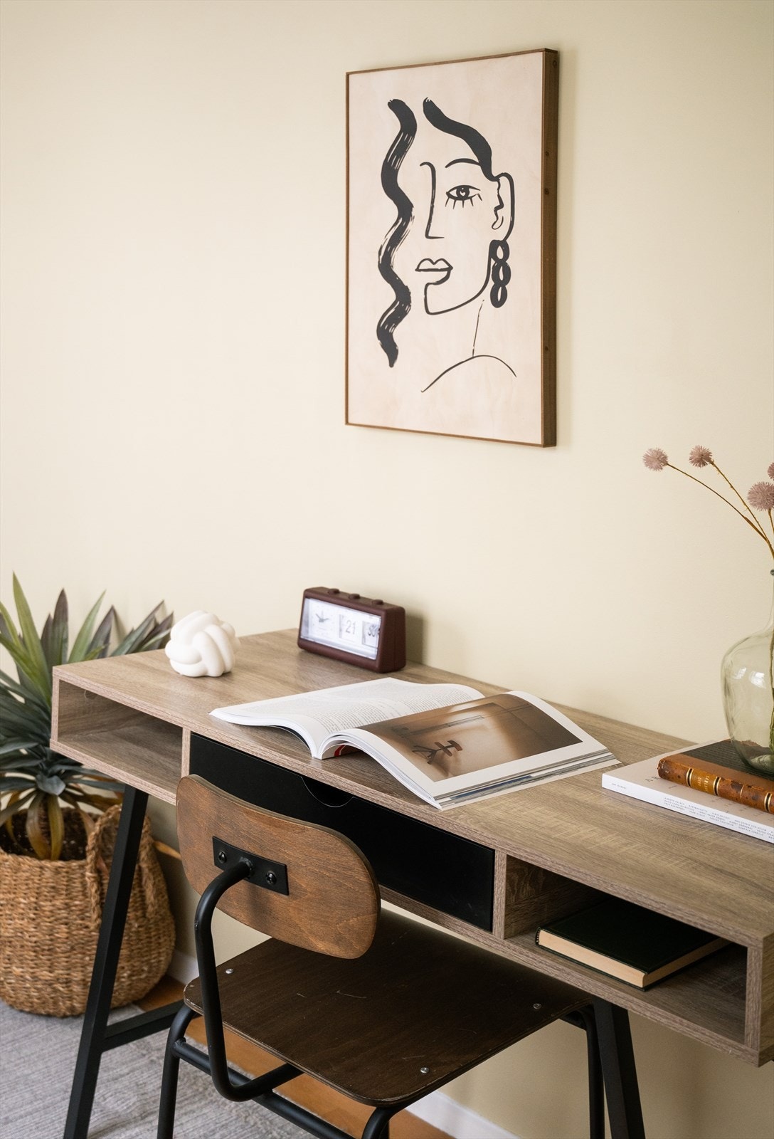 Rommet er av god størrelse og kan utnyttes etter behov, som kontor, barnerom, gjesterom, etc. Galleribilde