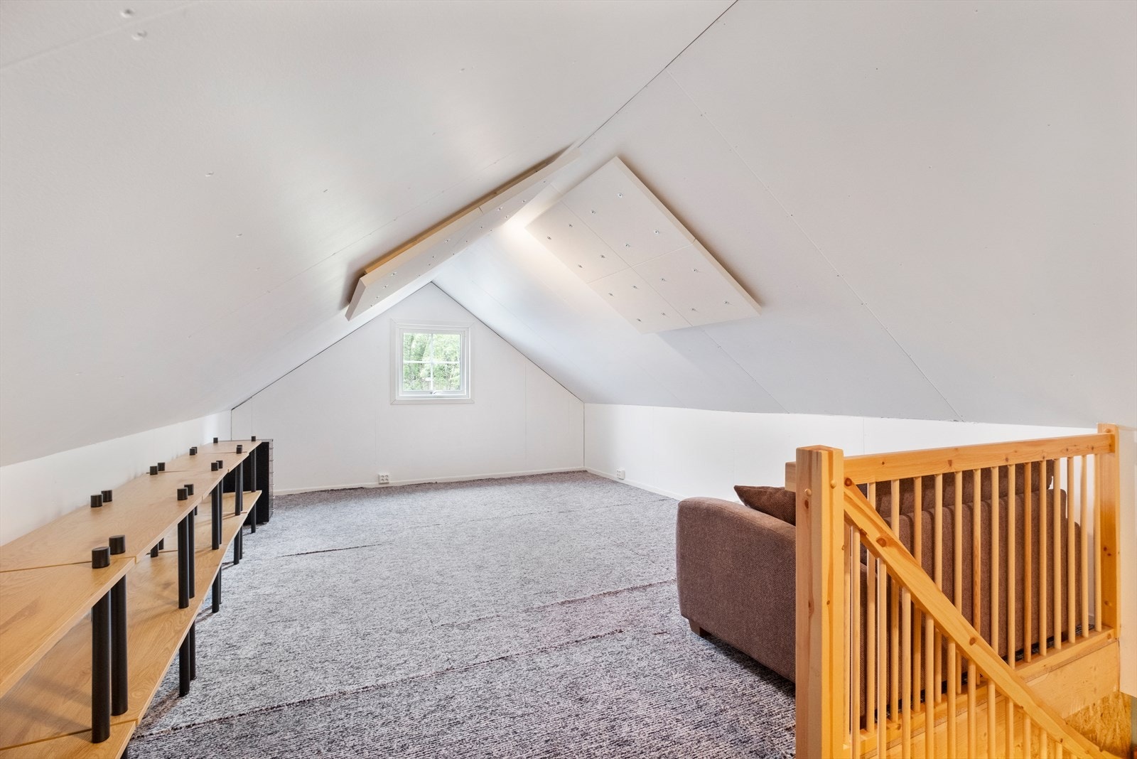 Loftstue Galleribilde