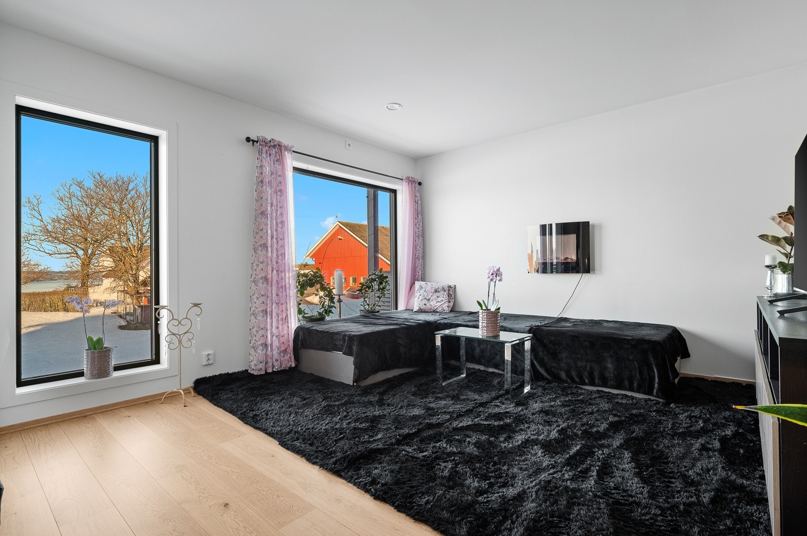 Stuen ligger i tilknytning til kjøkkenet Galleribilde