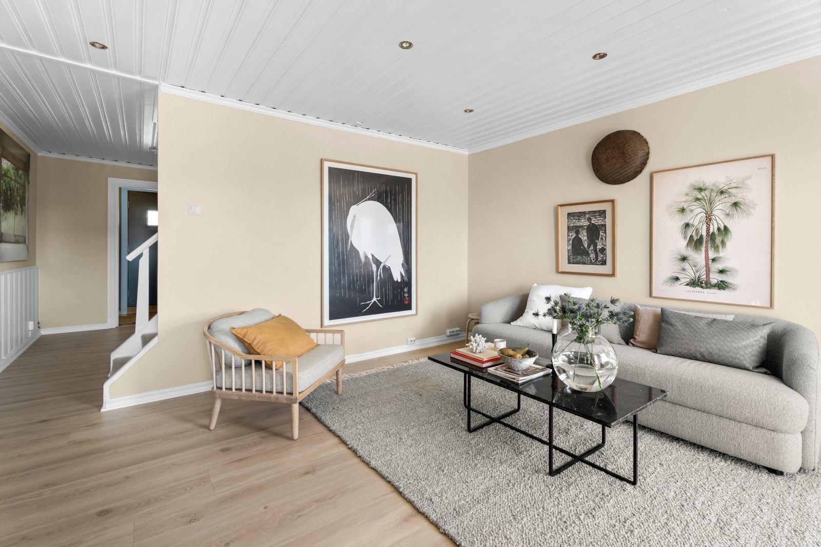 Stuen kan lett innredes med sofa og tv-møblement. Galleribilde