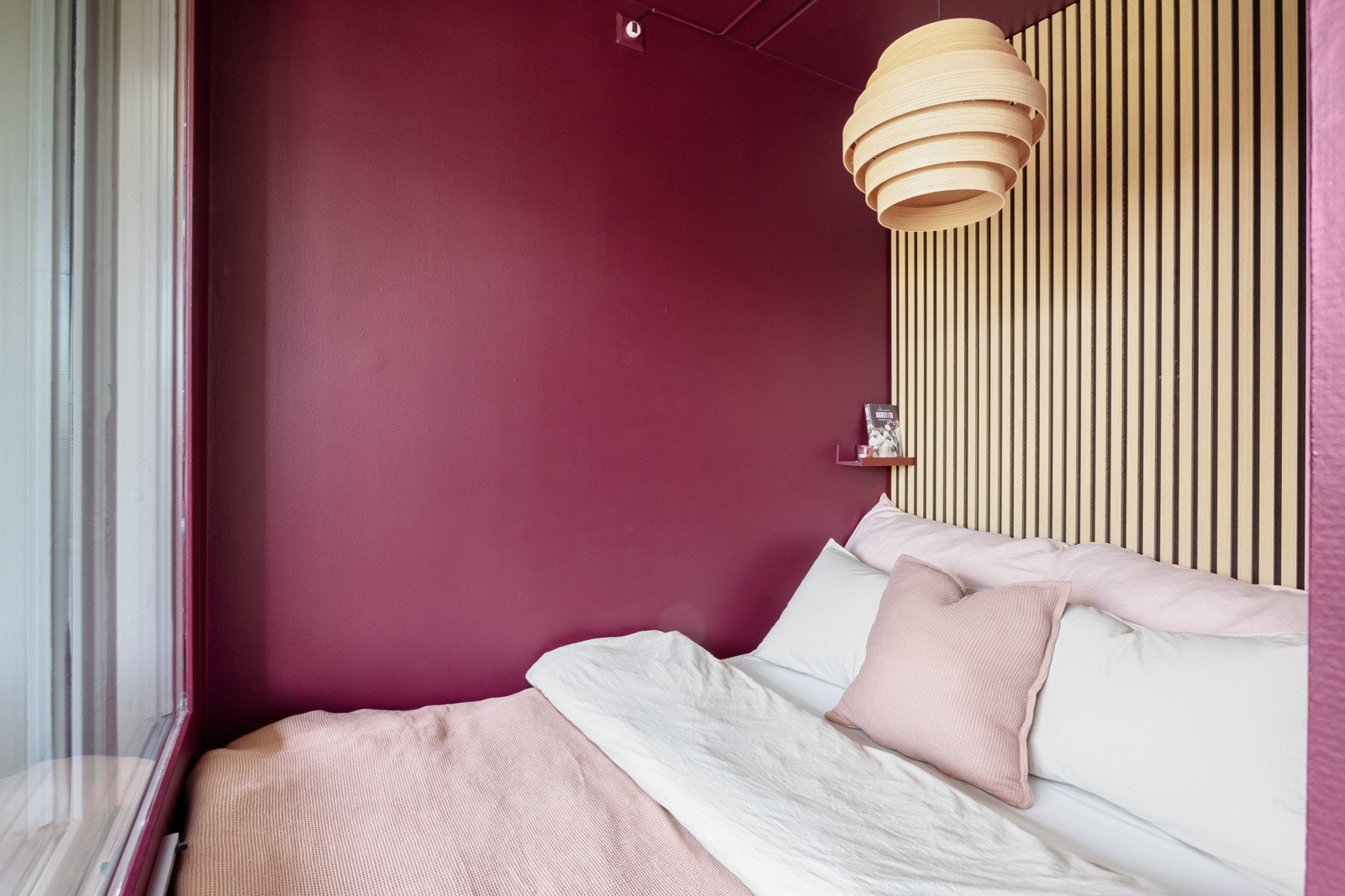 Plass til stor seng Galleribilde