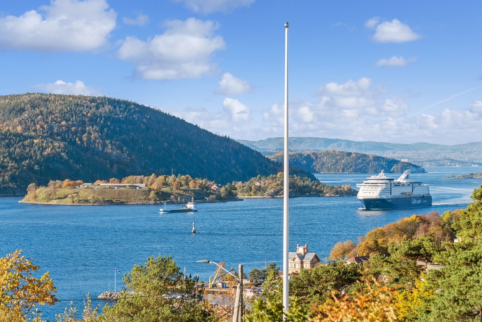 Her får man med seg både inn- og utseiling. Galleribilde