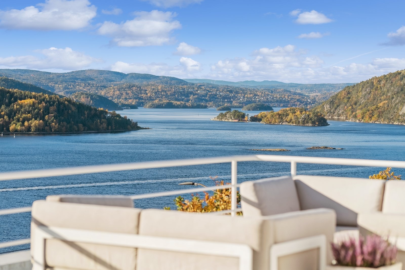 Nydelig utsikt fra takterrassen. Galleribilde