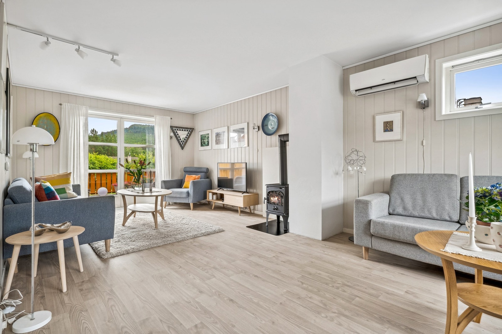 Adkomst til terrasse fra stua. Galleribilde