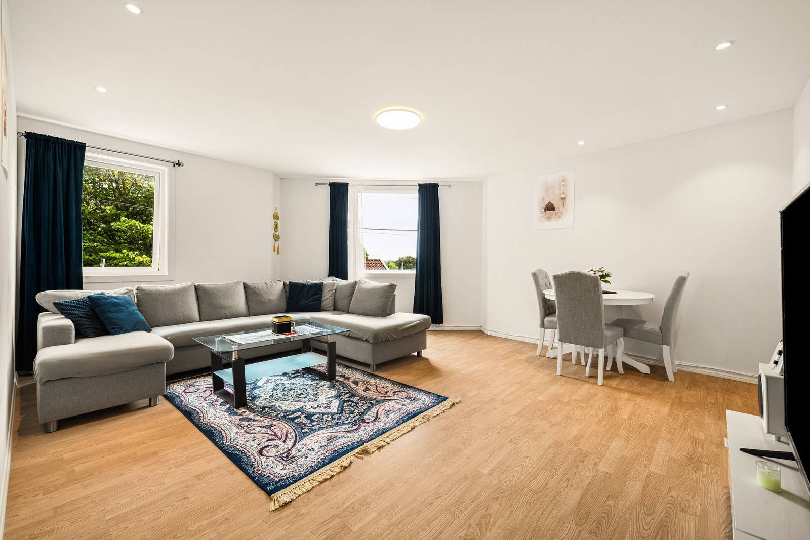 Seksjon 9 i Lislebyveien 156 presenteres av Jørgen Sande Johansen i Krogsveen. Galleribilde