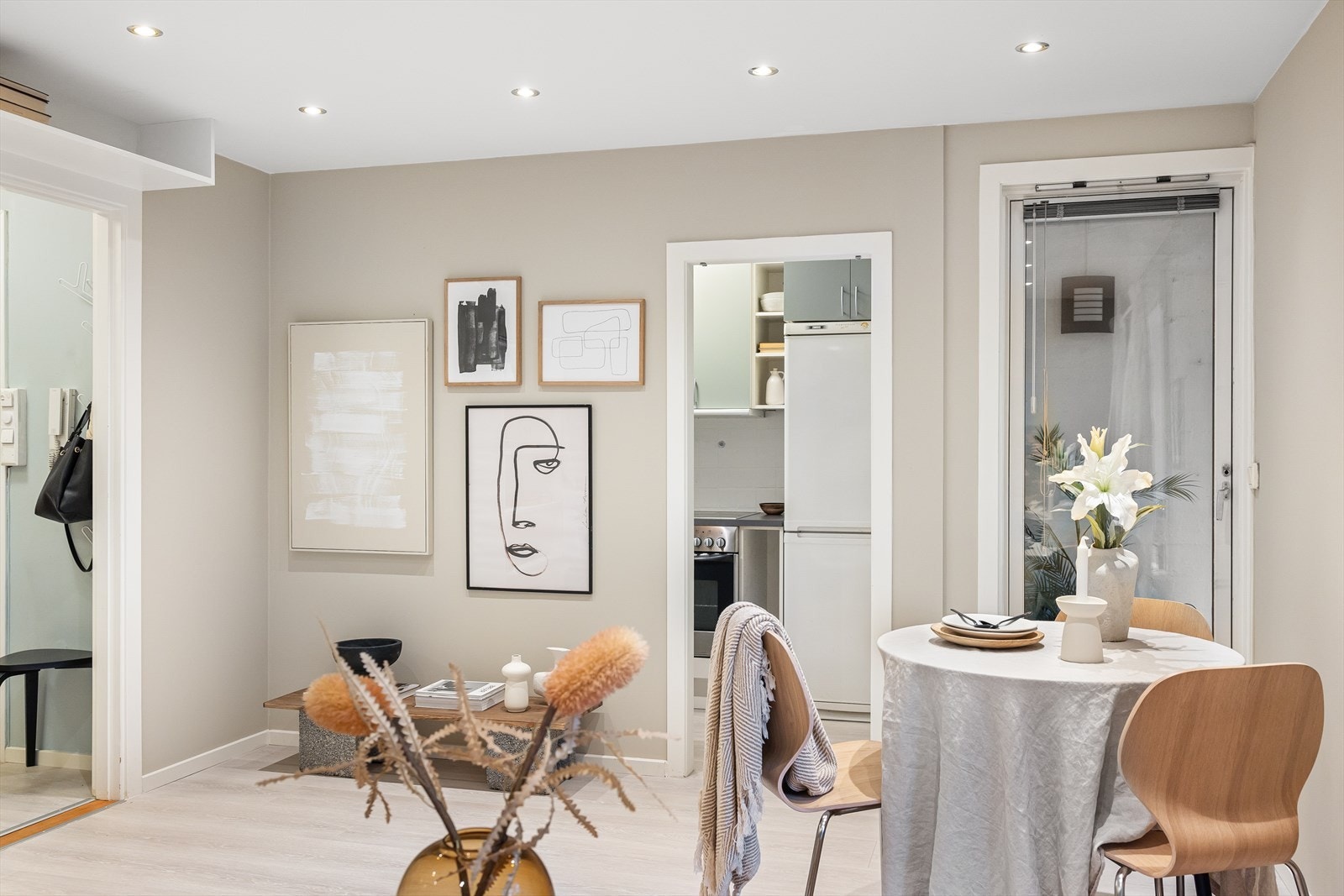 Felleskostnadene inkluderer varmtvann og fyring - som gir forutsigbare kostnader Galleribilde