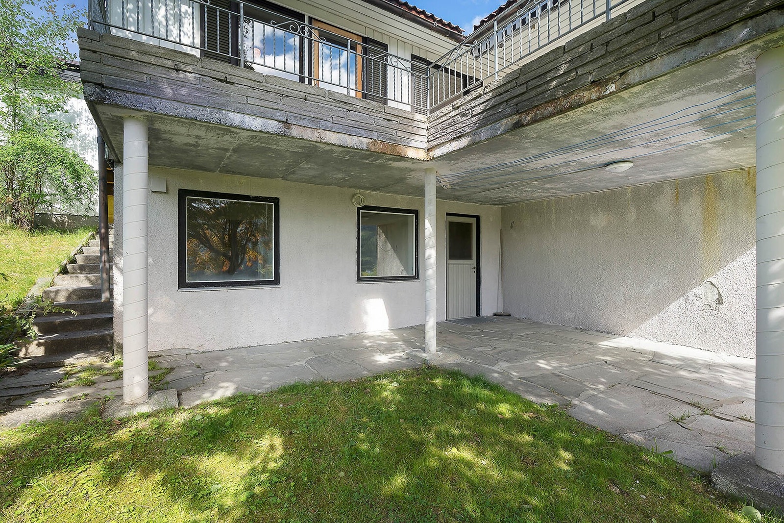 Adkomst underetasje Galleribilde