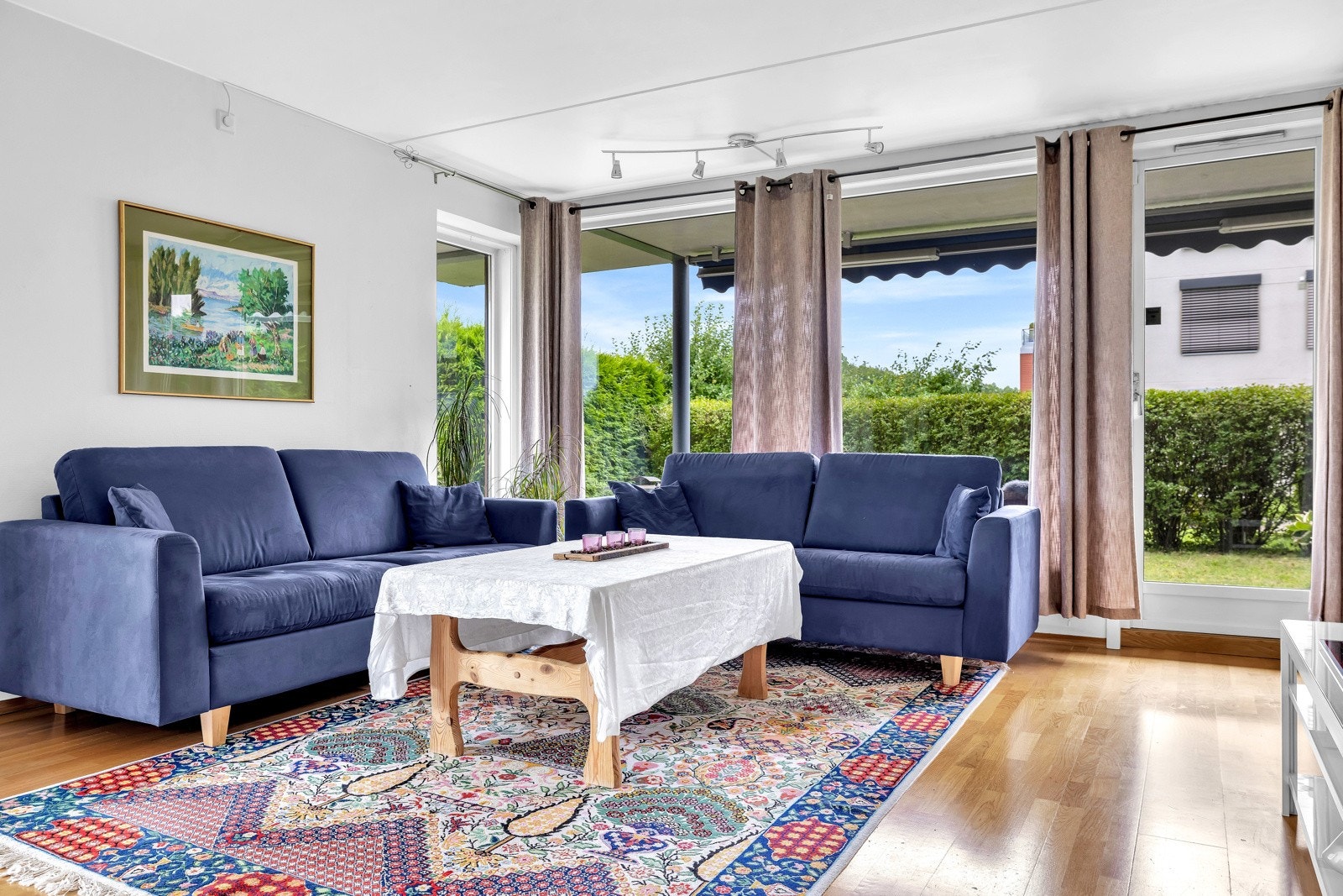 Her kan du trekke deg tilbake og slappe av med en god bok eller se en spennende film. Galleribilde