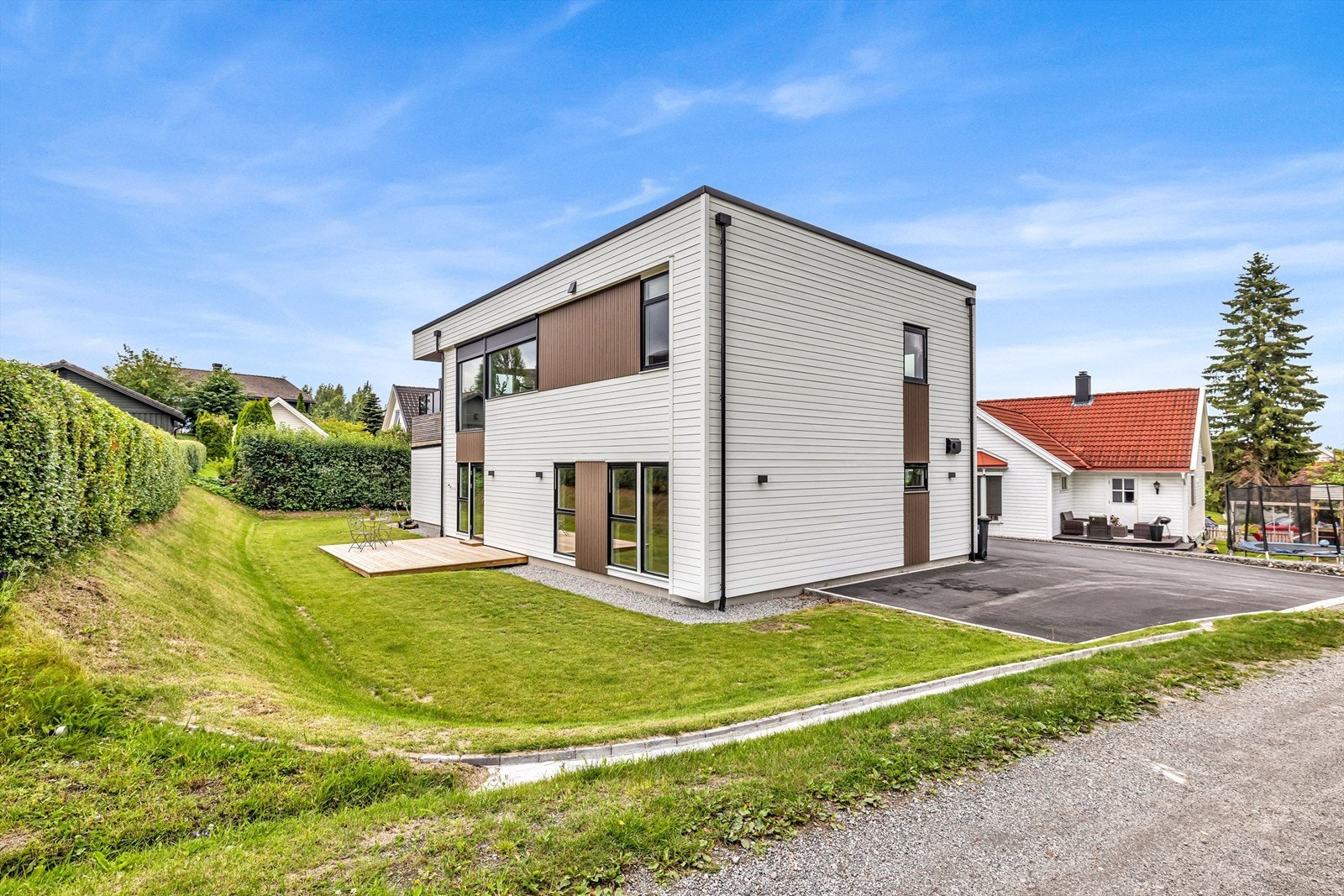 Sandbakkgutua 5B Galleribilde