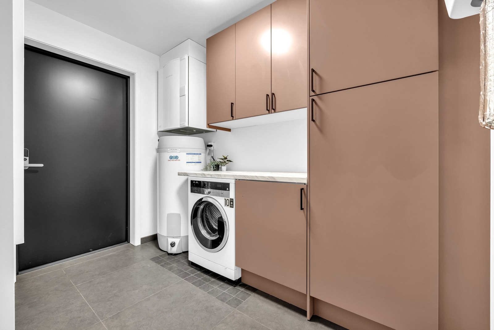 Vaskerom Galleribilde