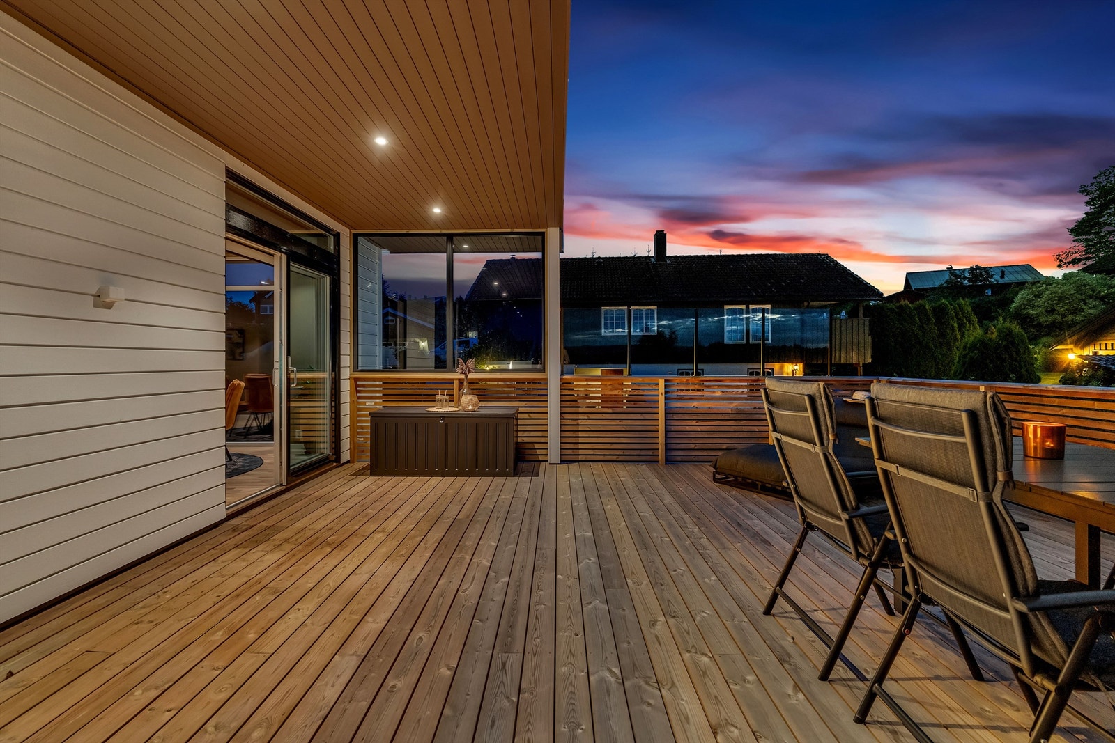 Terrasse er på hele 39 kvm Galleribilde