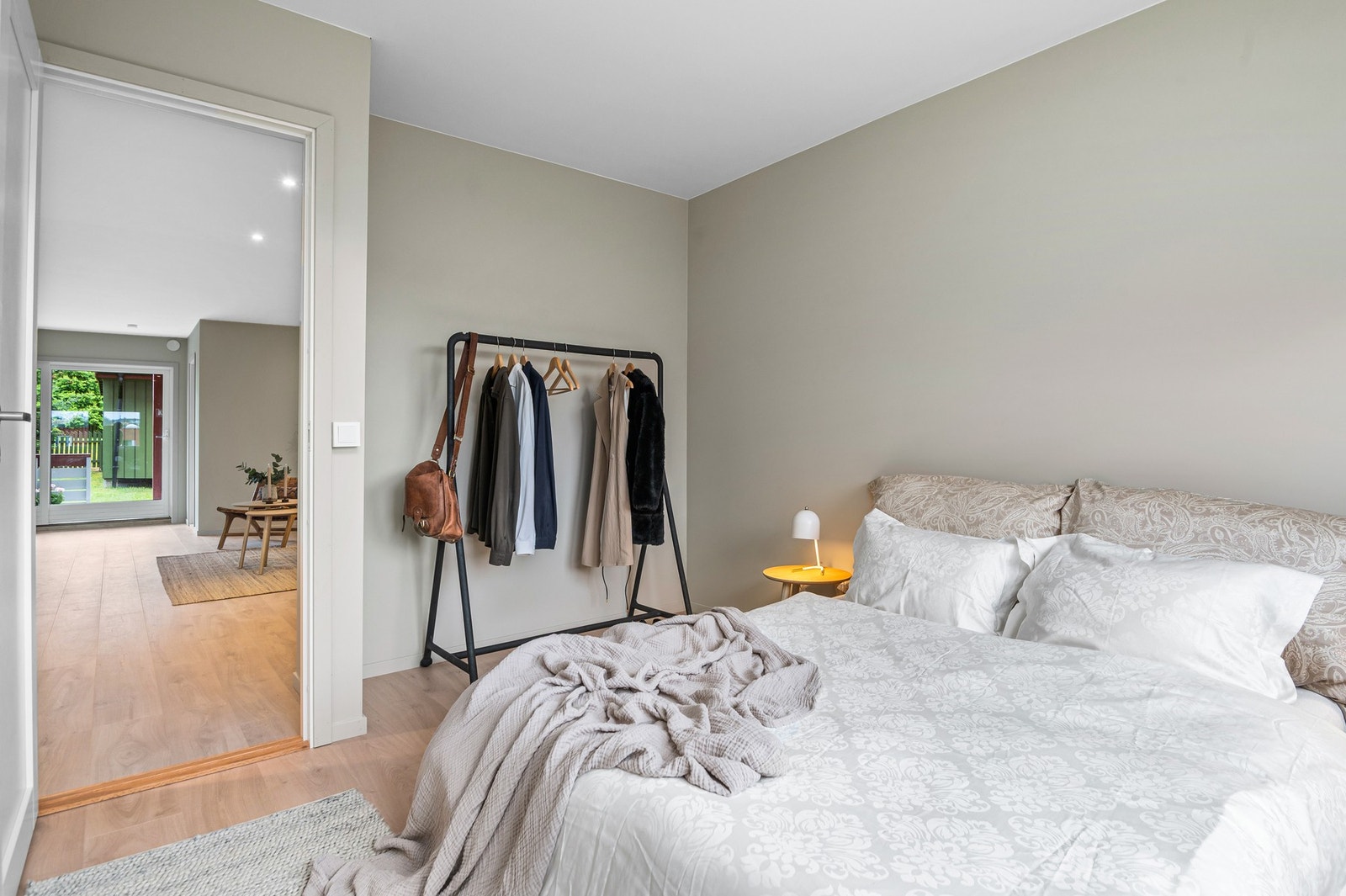 God plass til diverse oppbevaringsmøblement. Galleribilde